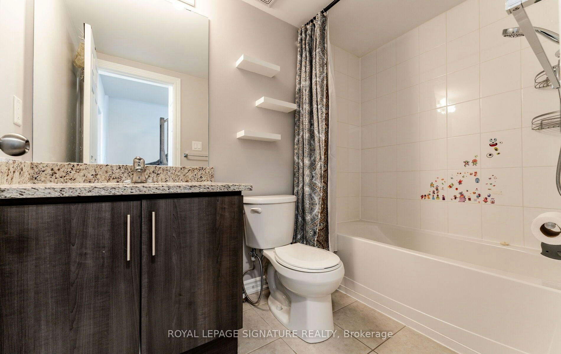 23-405 Plains Road E, Burlington, ON, L7T 2C9 - 28