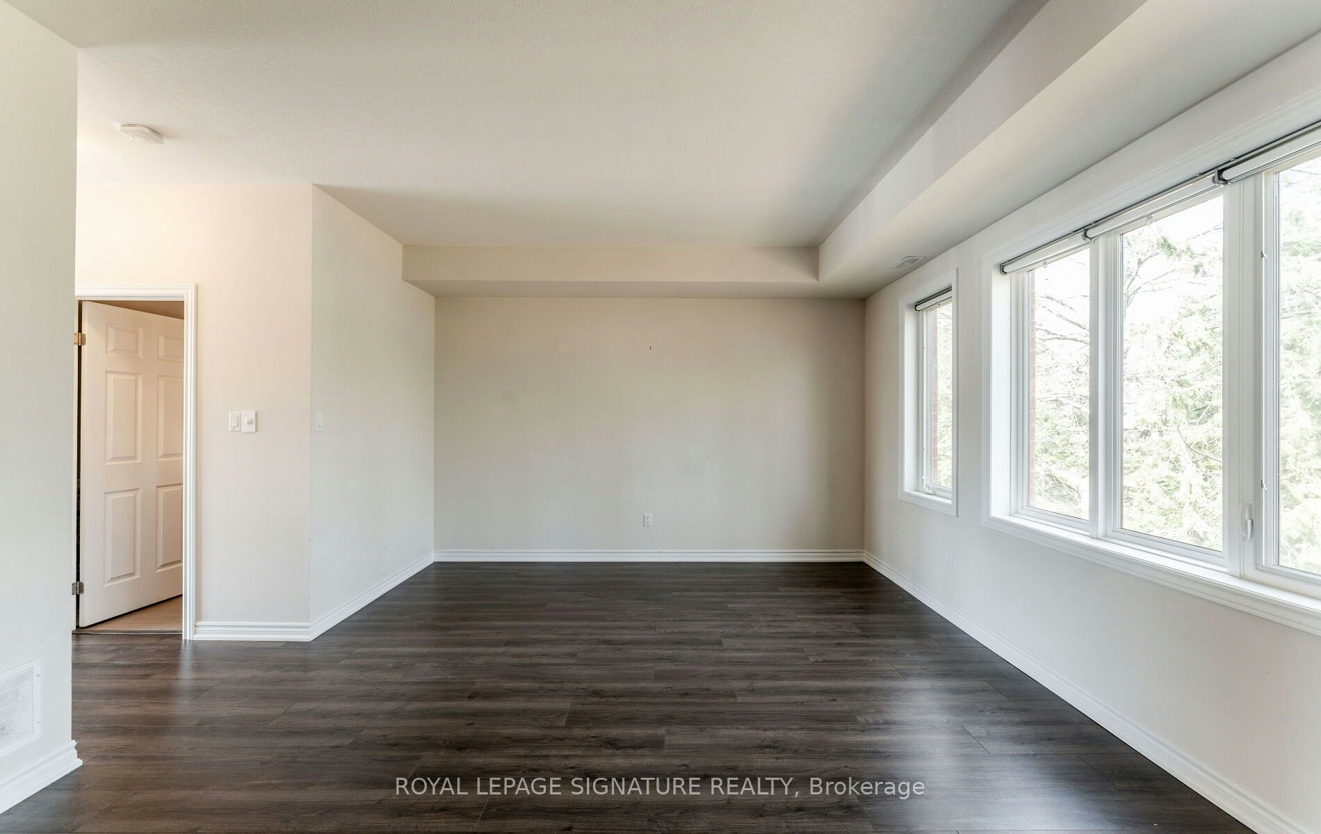 23-405 Plains Road E, Burlington, ON, L7T 2C9 - 17