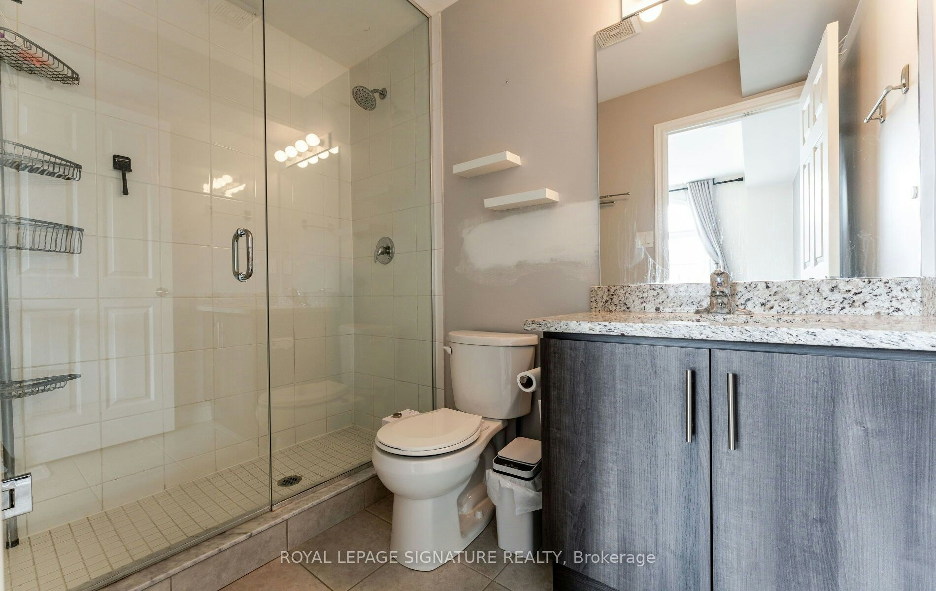 23-405 Plains Road E, Burlington, ON, L7T 2C9 - 23