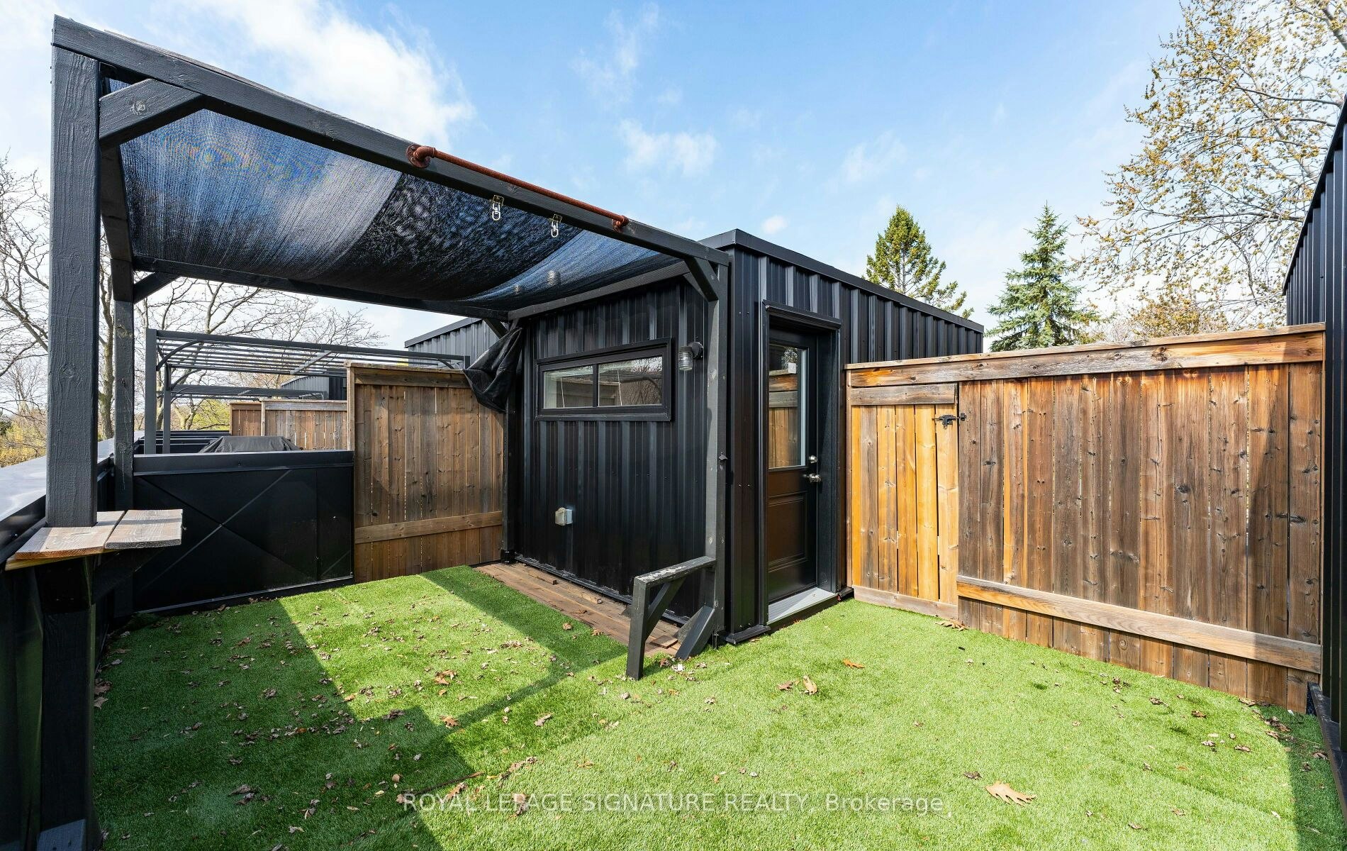23-405 Plains Road E, Burlington, ON, L7T 2C9 - 34