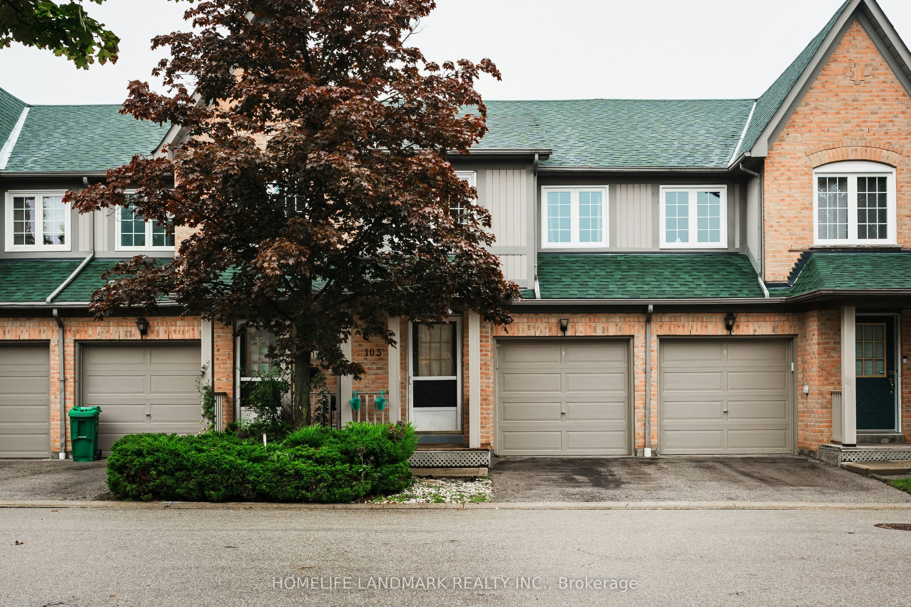 103-2945 Thomas Street, Mississauga, ON, L5M 6C1