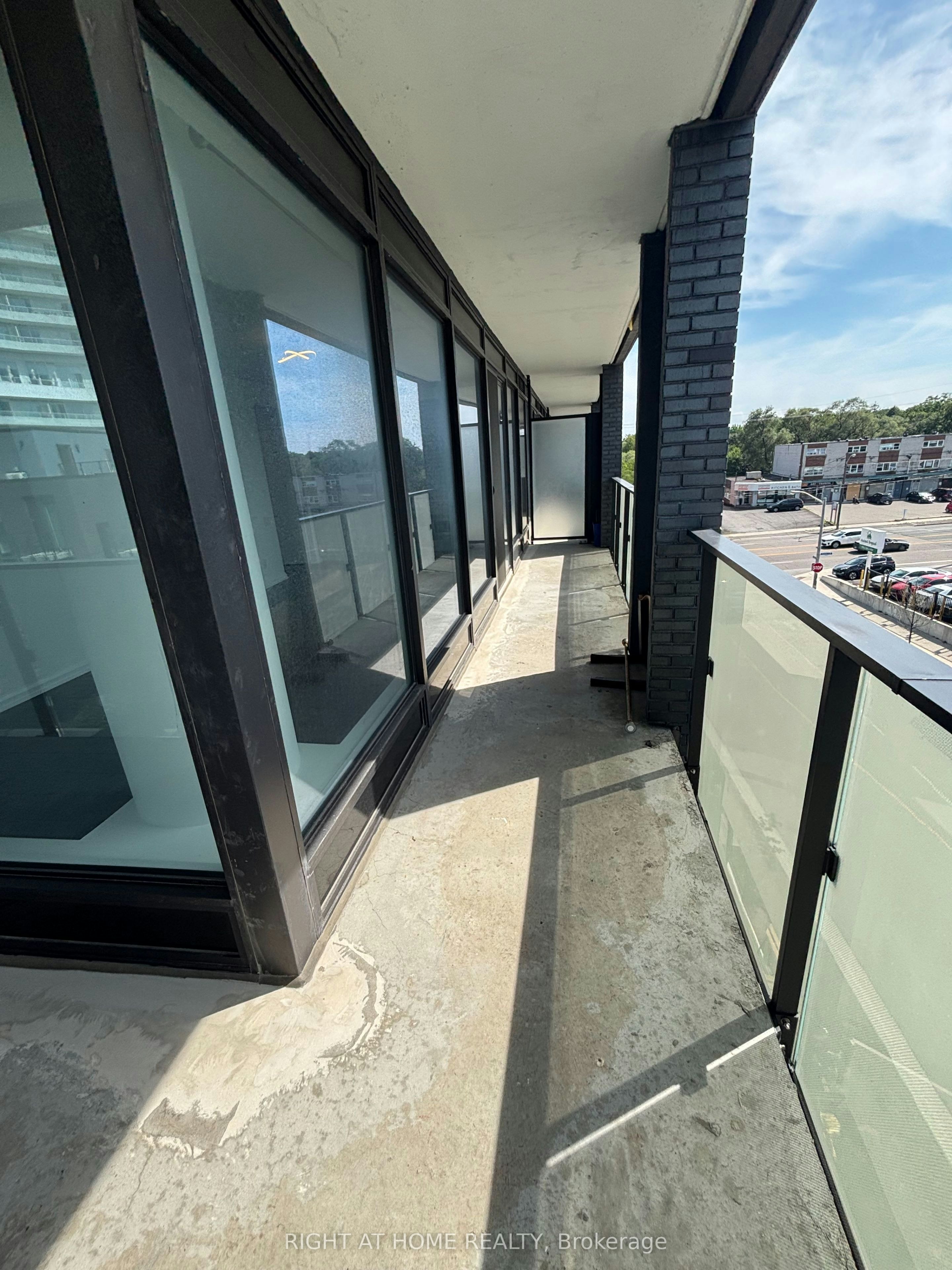 317-4208 Dundas Street W, Toronto, ON, M8X 1Y6 - 12