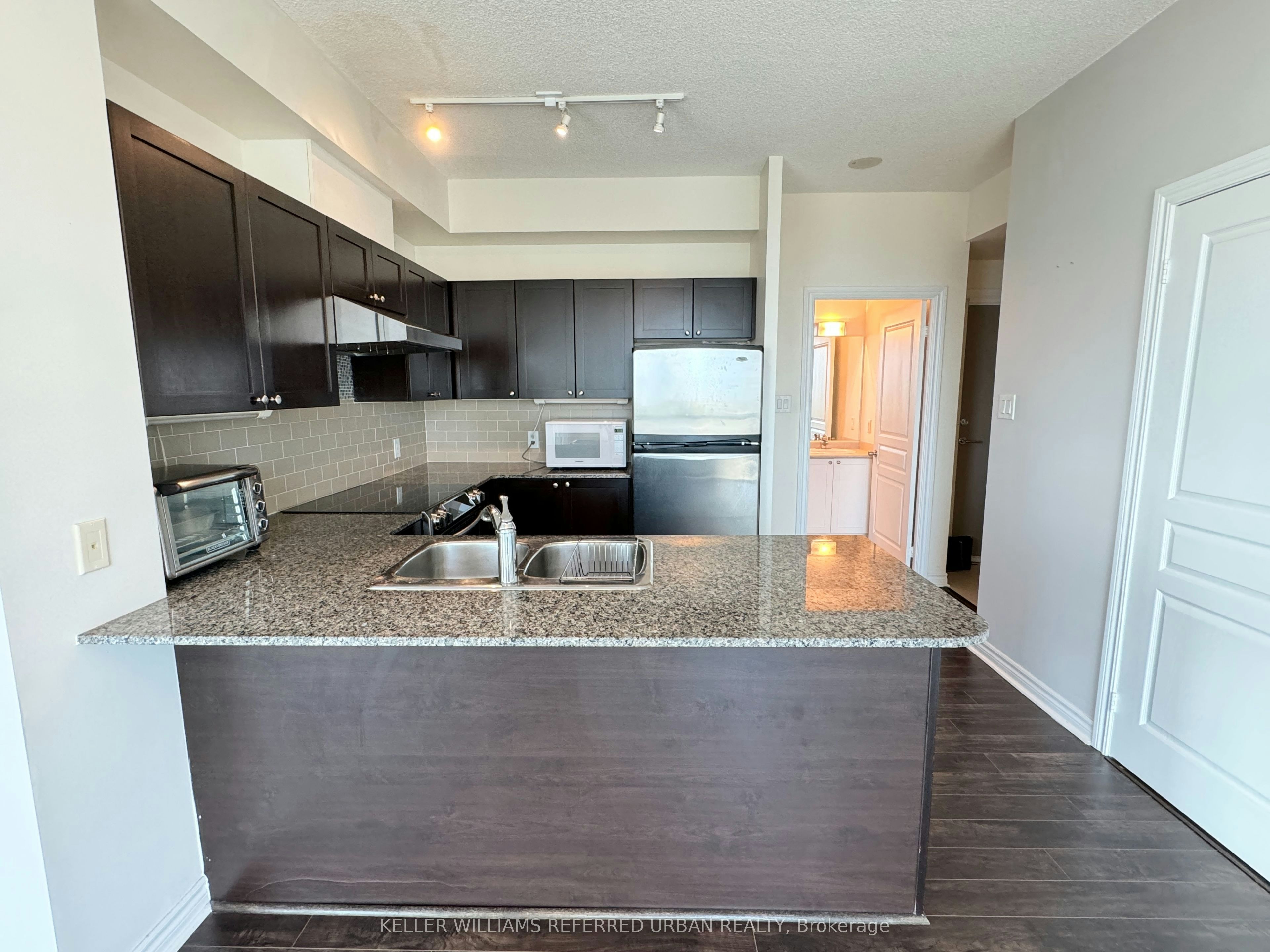 702-3525 Kariya Drive, Mississauga, ON, L5B 0C2 - 5