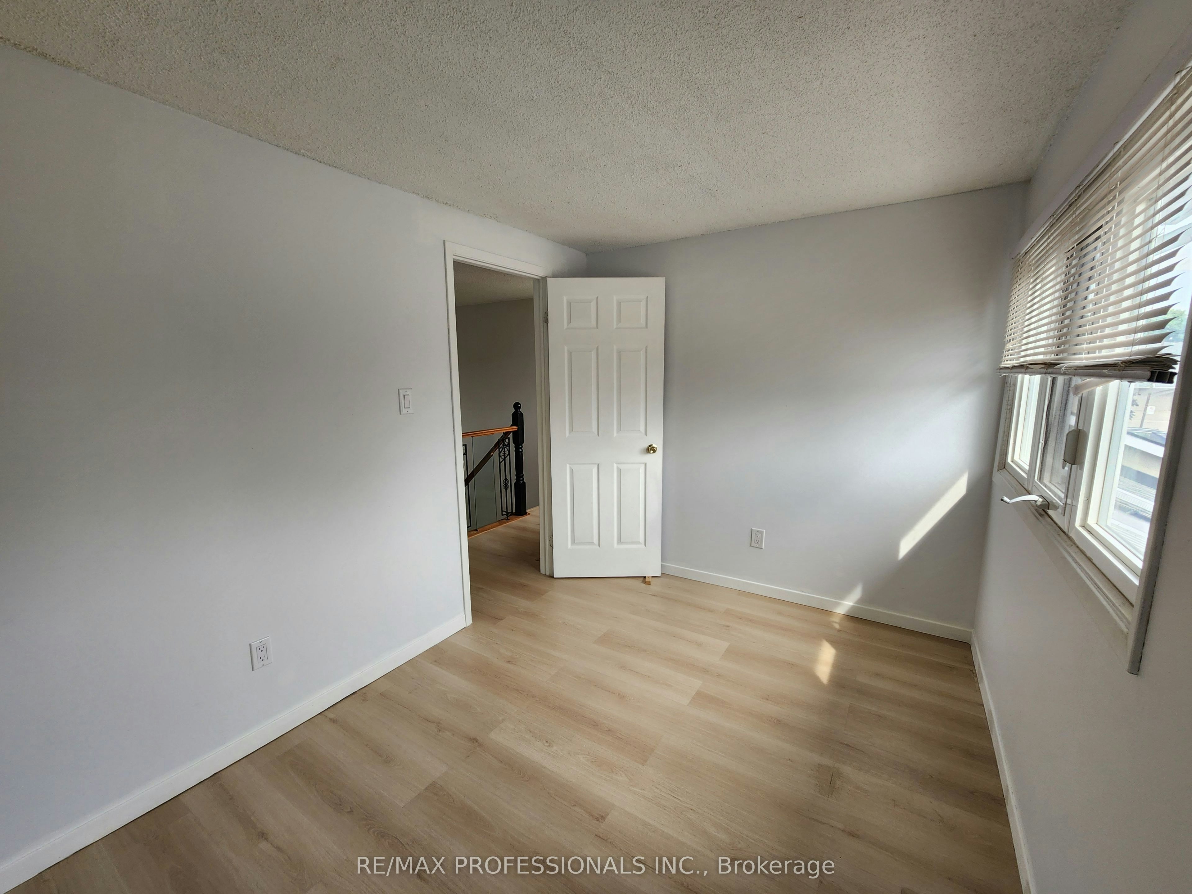 31 UPPER-3079 Fifth Line W, Mississauga, ON, L5L 3T1 - 13