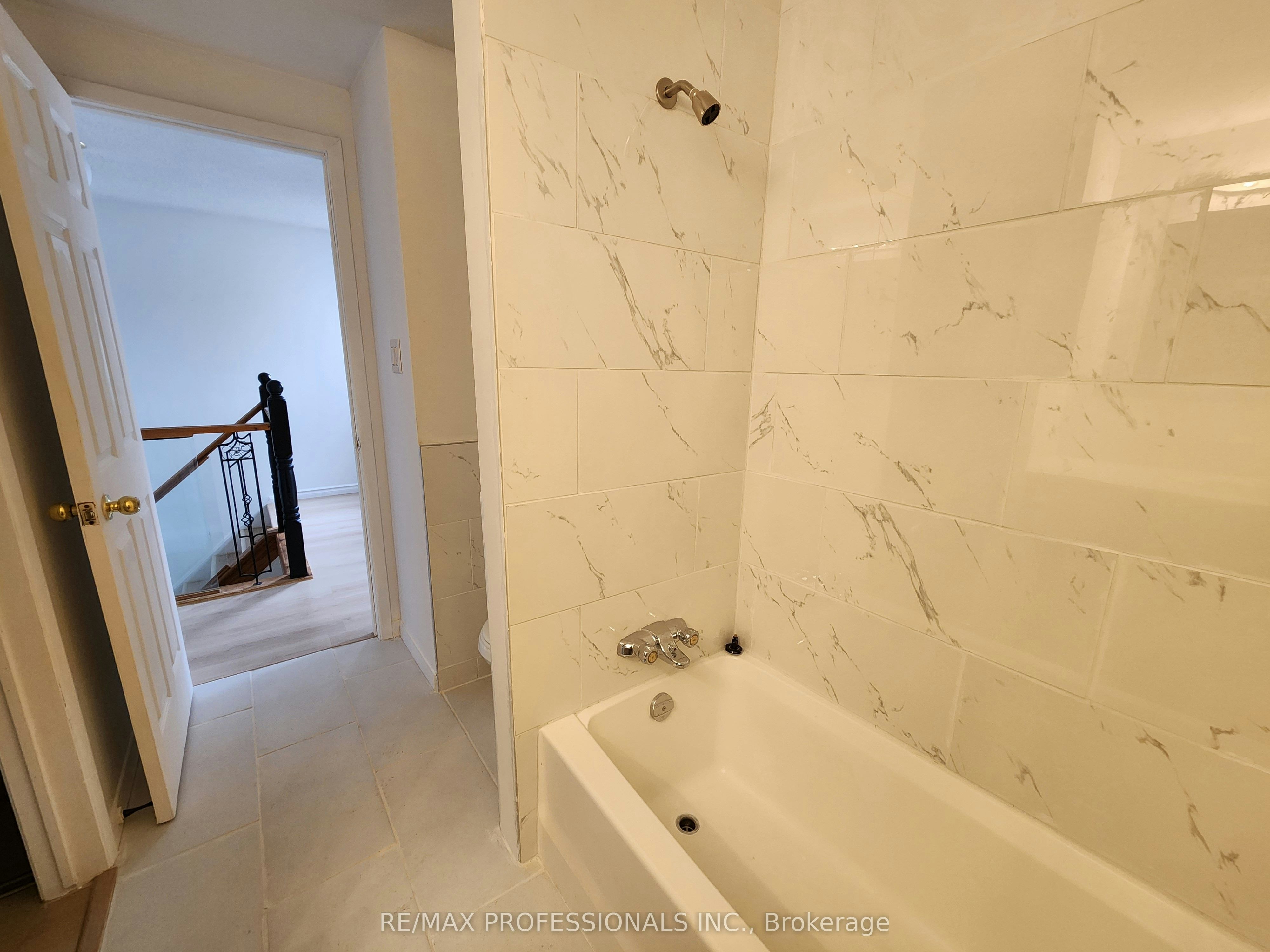 31 UPPER-3079 Fifth Line W, Mississauga, ON, L5L 3T1 - 15