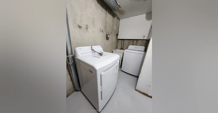 31 UPPER-3079 Fifth Line W, Mississauga, ON, L5L 3T1 - 25