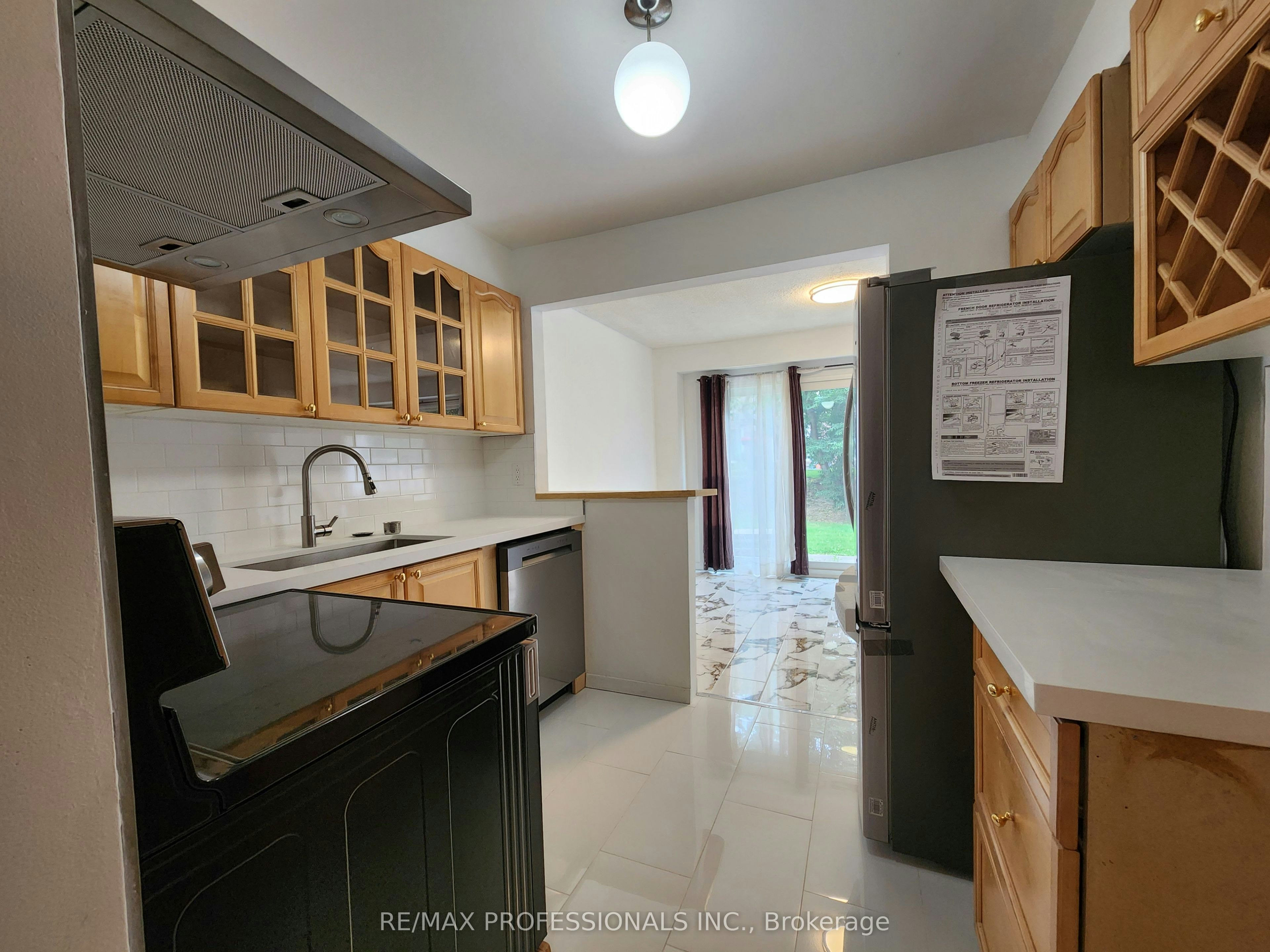 31 UPPER-3079 Fifth Line W, Mississauga, ON, L5L 3T1 - 7