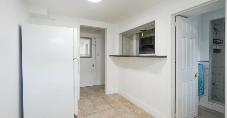 674 Abana Road, Mississauga, ON, L5A 1H4 - 12