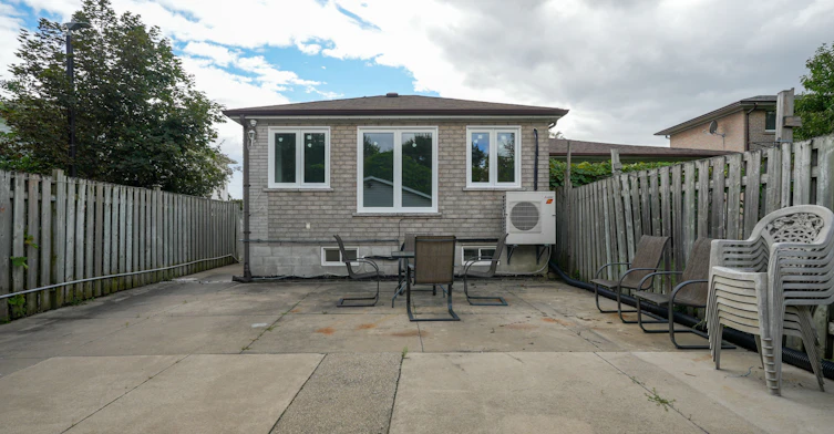 674 Abana Road, Mississauga, ON, L5A 1H4 - 13