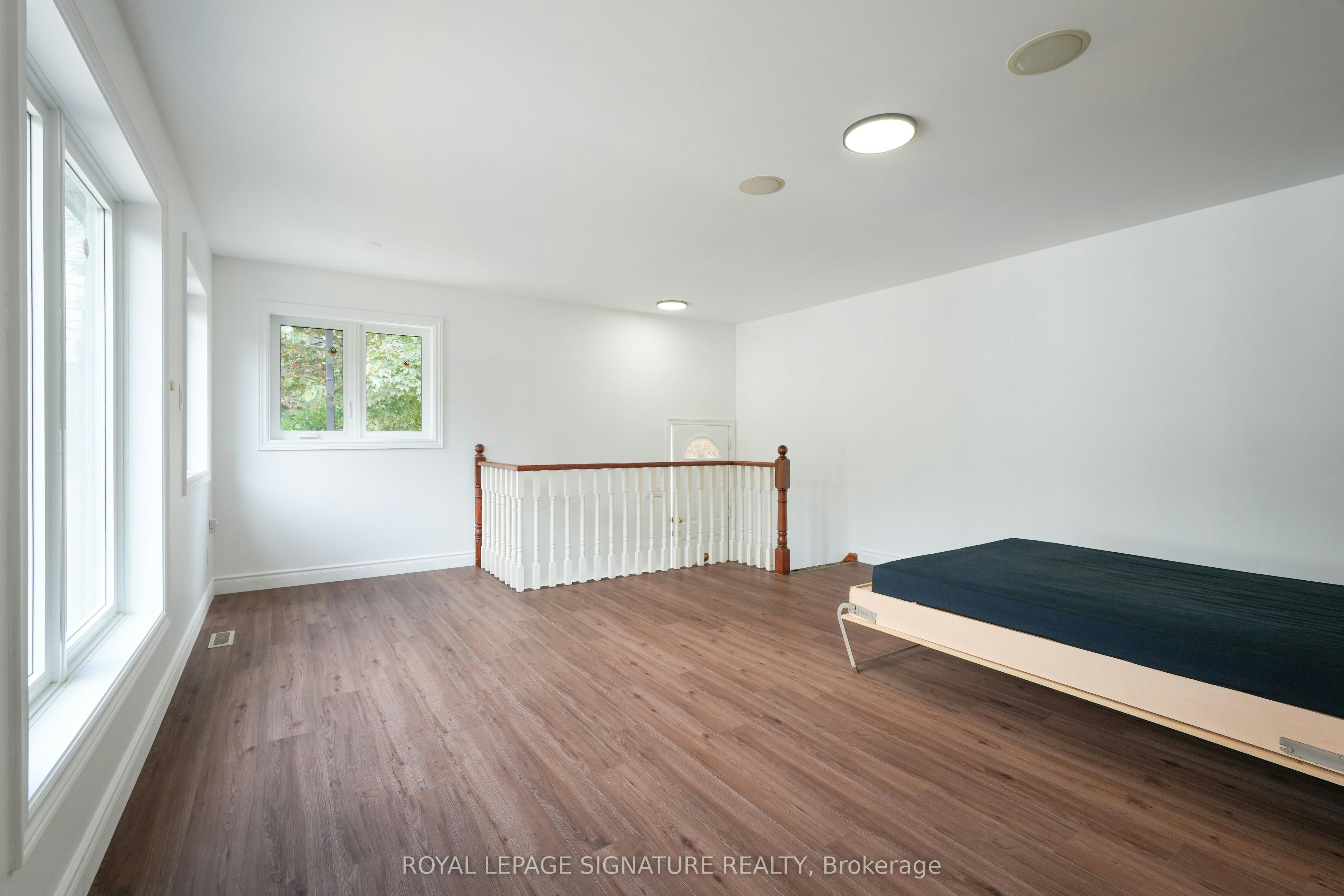 674 Abana Road, Mississauga, ON, L5A 1H4 - 4