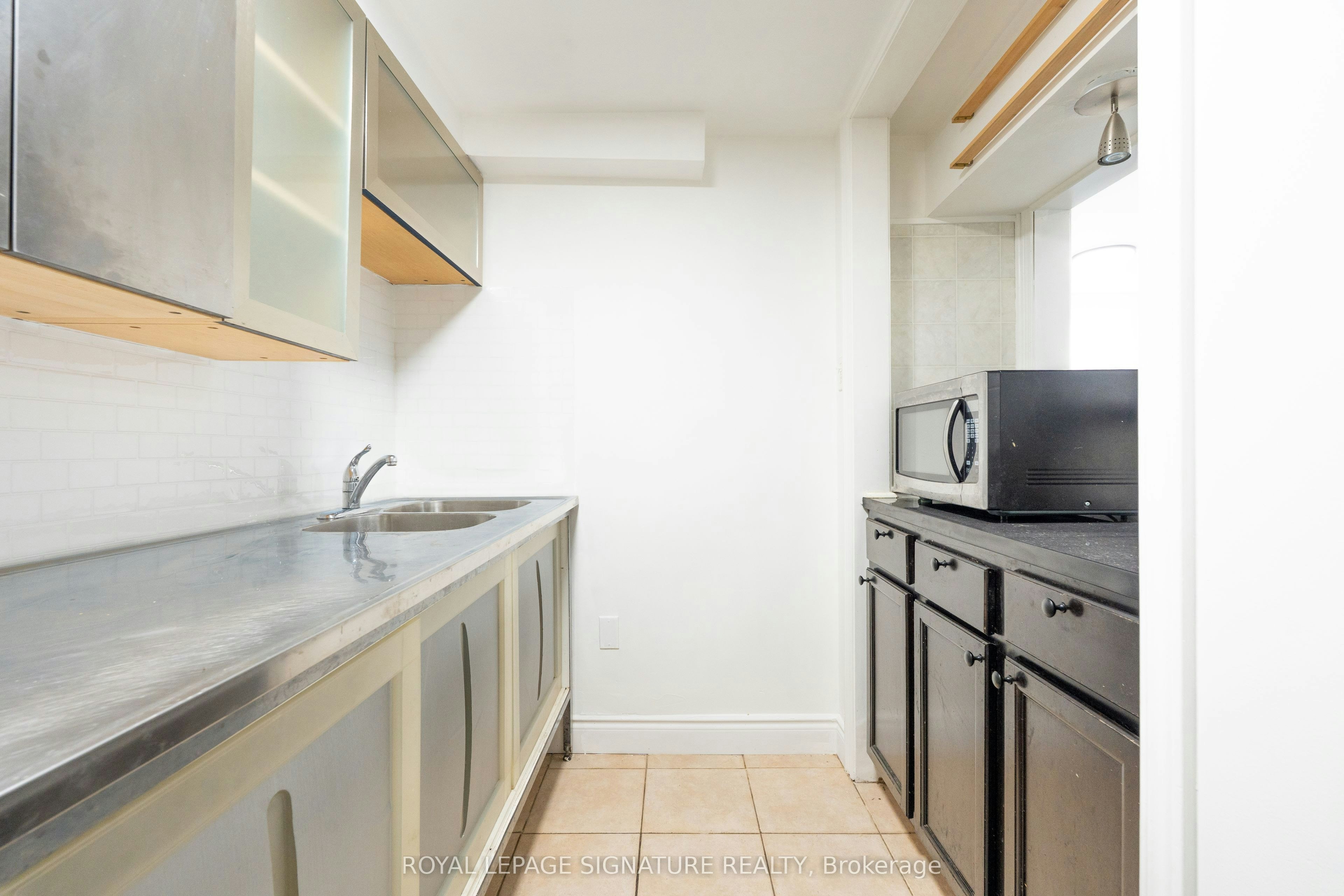 674 Abana Road, Mississauga, ON, L5A 1H4 - 10