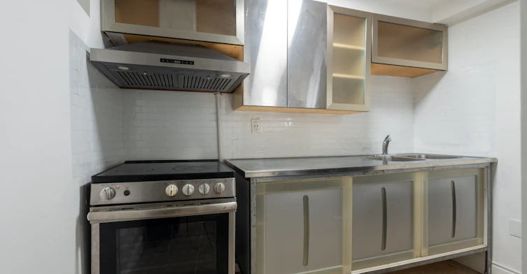674 Abana Road, Mississauga, ON, L5A 1H4 - 9