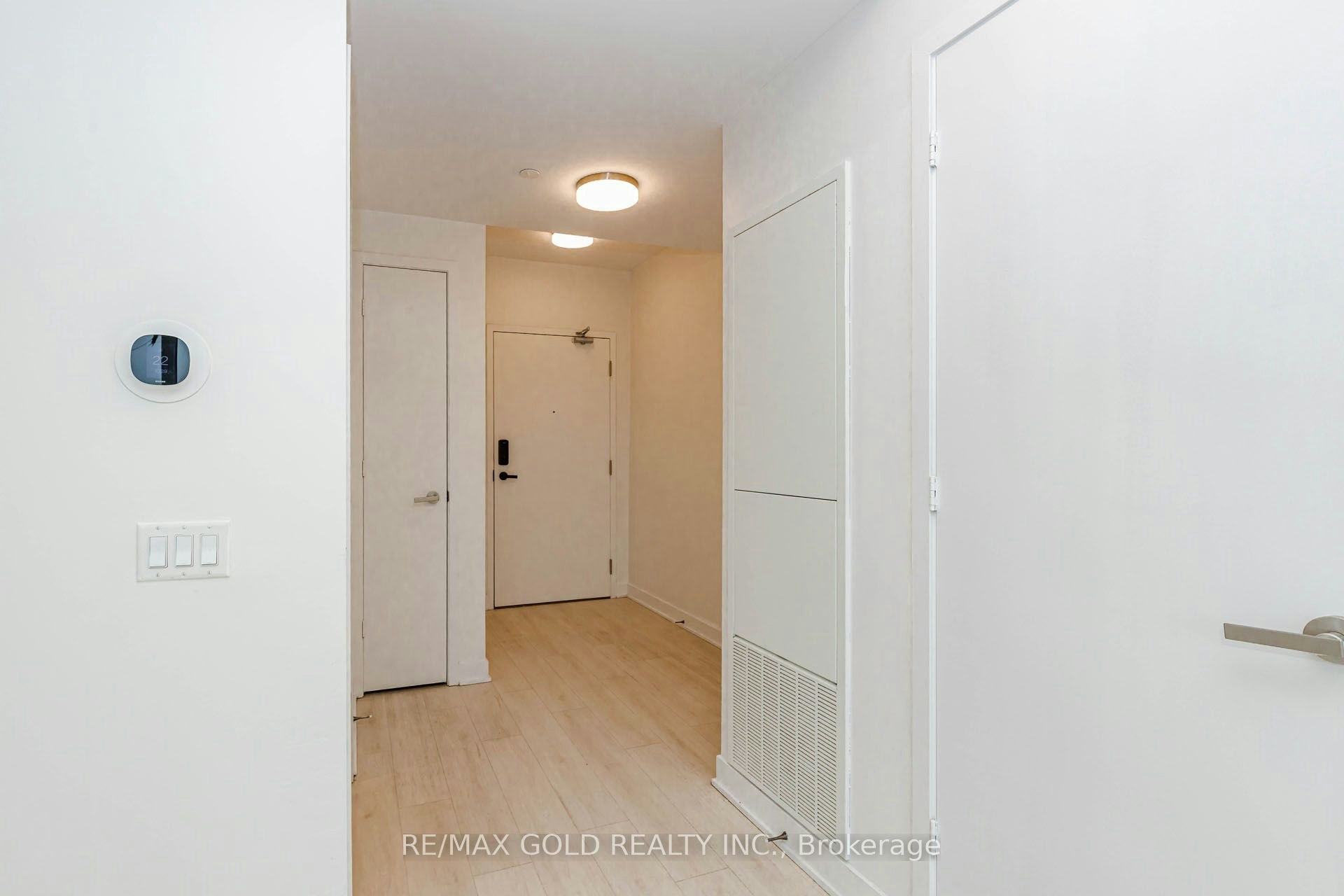 809-3900 Confederation Parkway, Mississauga, ON, L5B 0M3 - 13