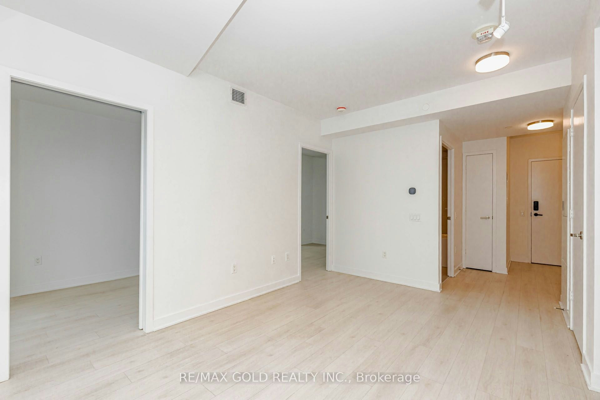 809-3900 Confederation Parkway, Mississauga, ON, L5B 0M3 - 27
