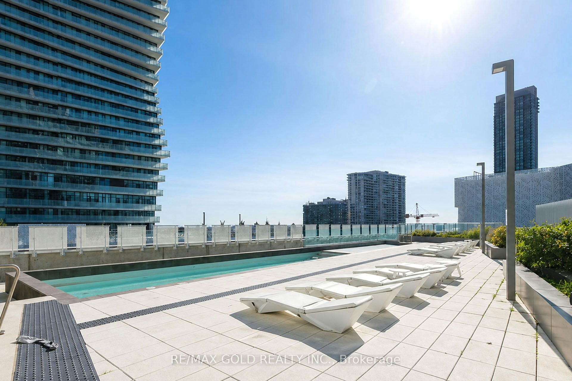 809-3900 Confederation Parkway, Mississauga, ON, L5B 0M3 - 50