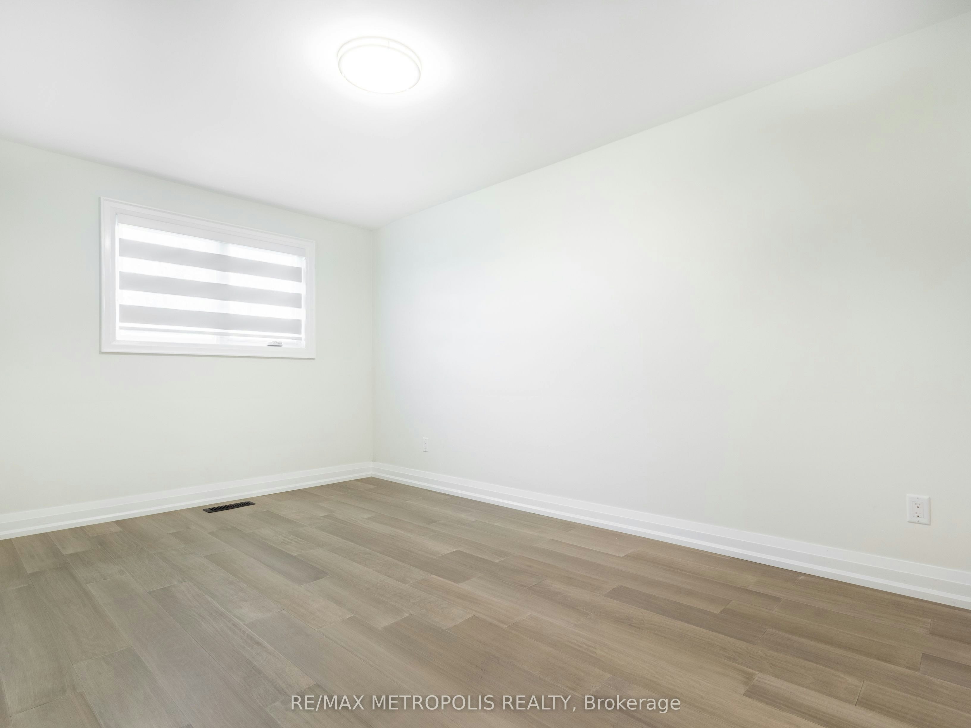 Upper-62 Davelayne Road, Toronto, ON, M9M 2A7 - 17