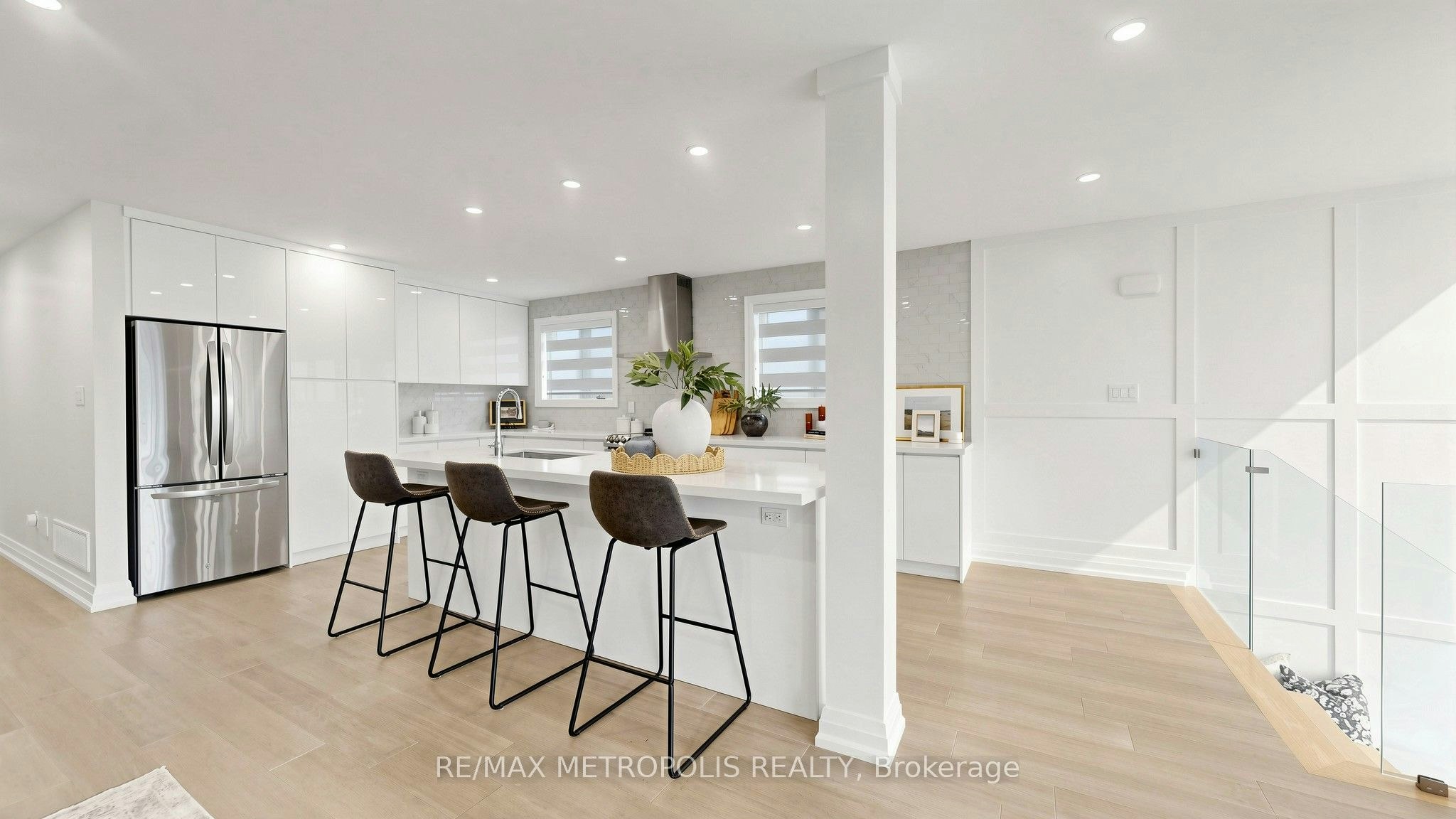 Upper-62 Davelayne Road, Toronto, ON, M9M 2A7 - 17