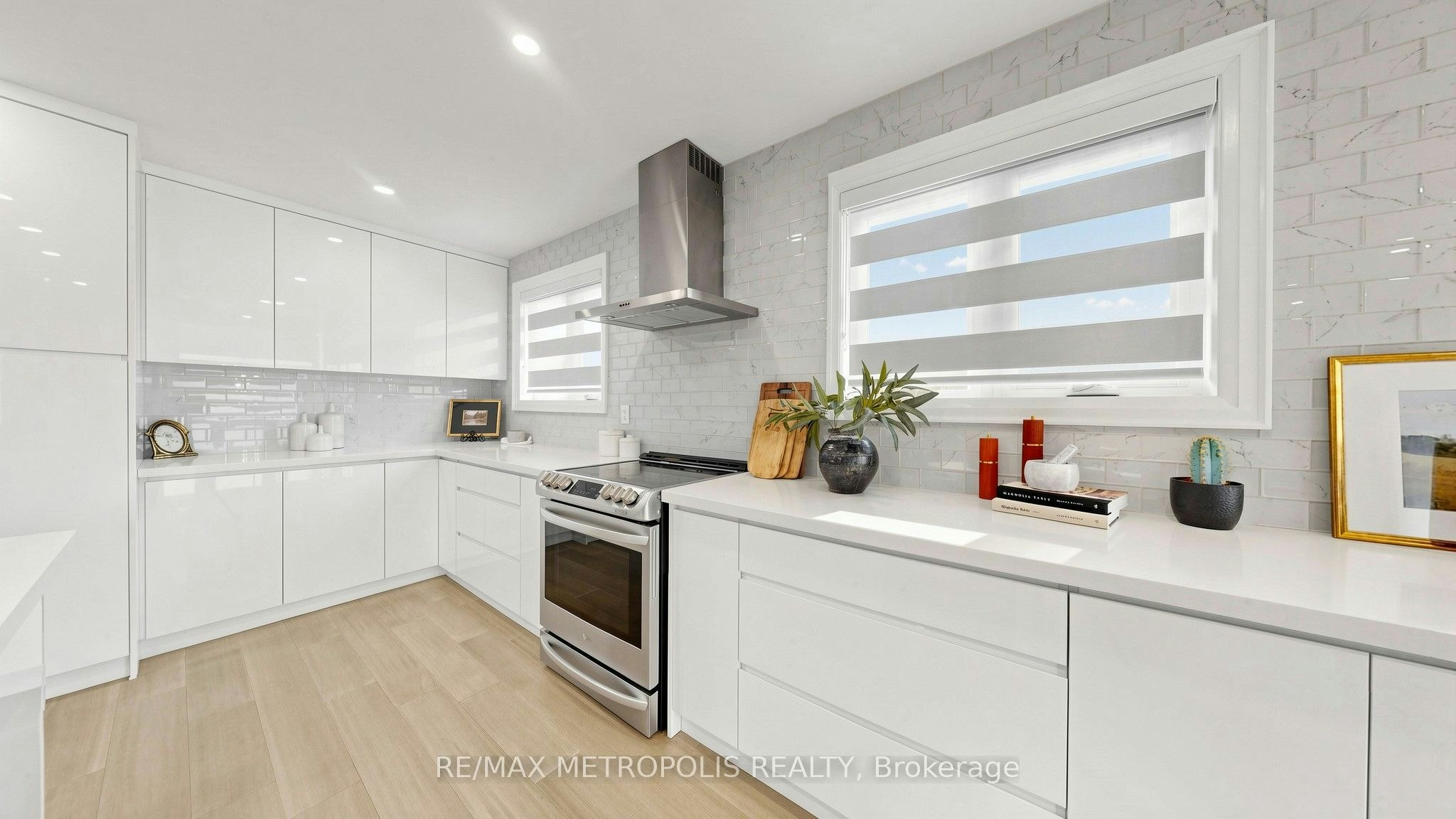 Upper-62 Davelayne Road, Toronto, ON, M9M 2A7 - 18