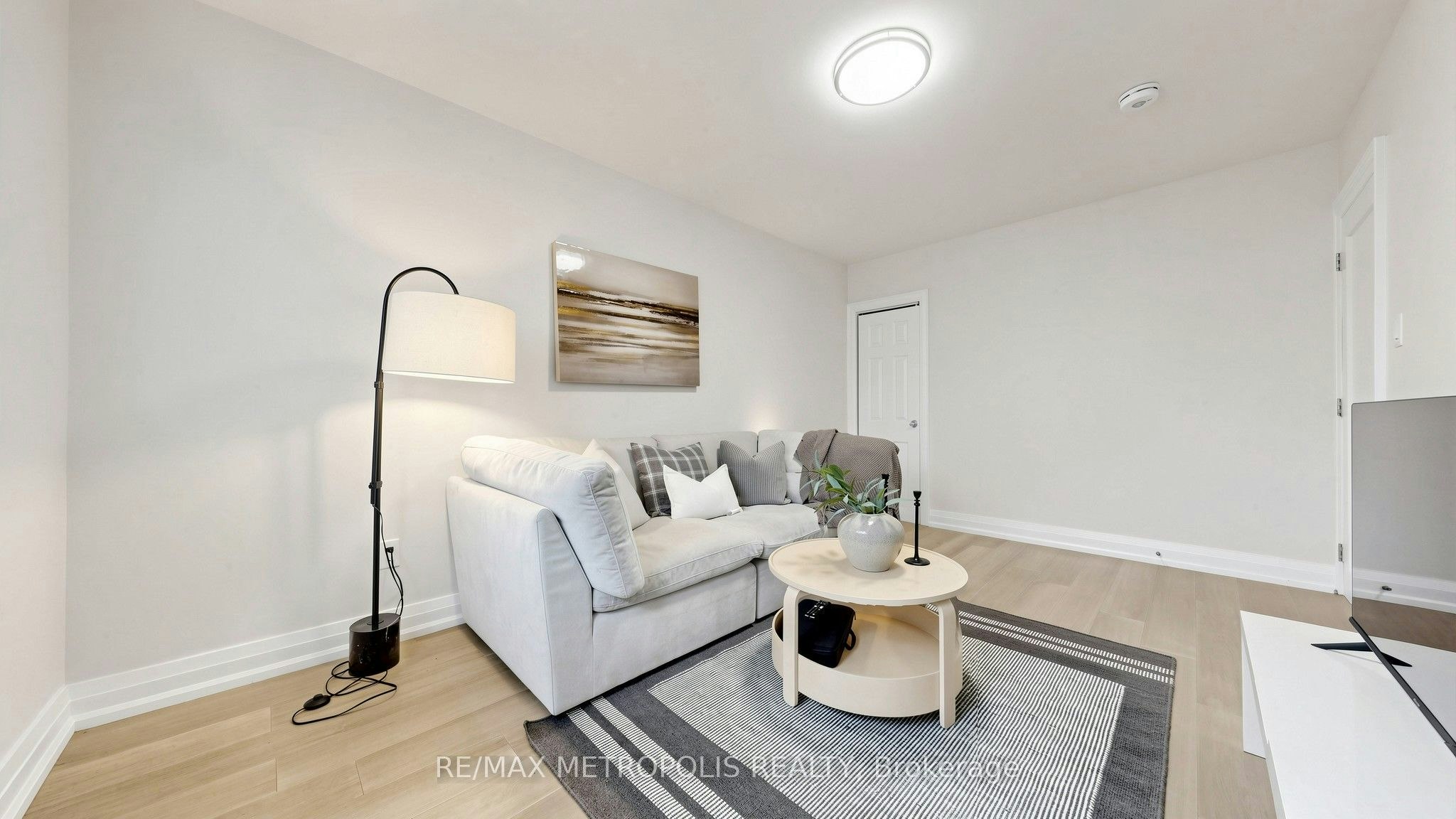 Upper-62 Davelayne Road, Toronto, ON, M9M 2A7 - 35