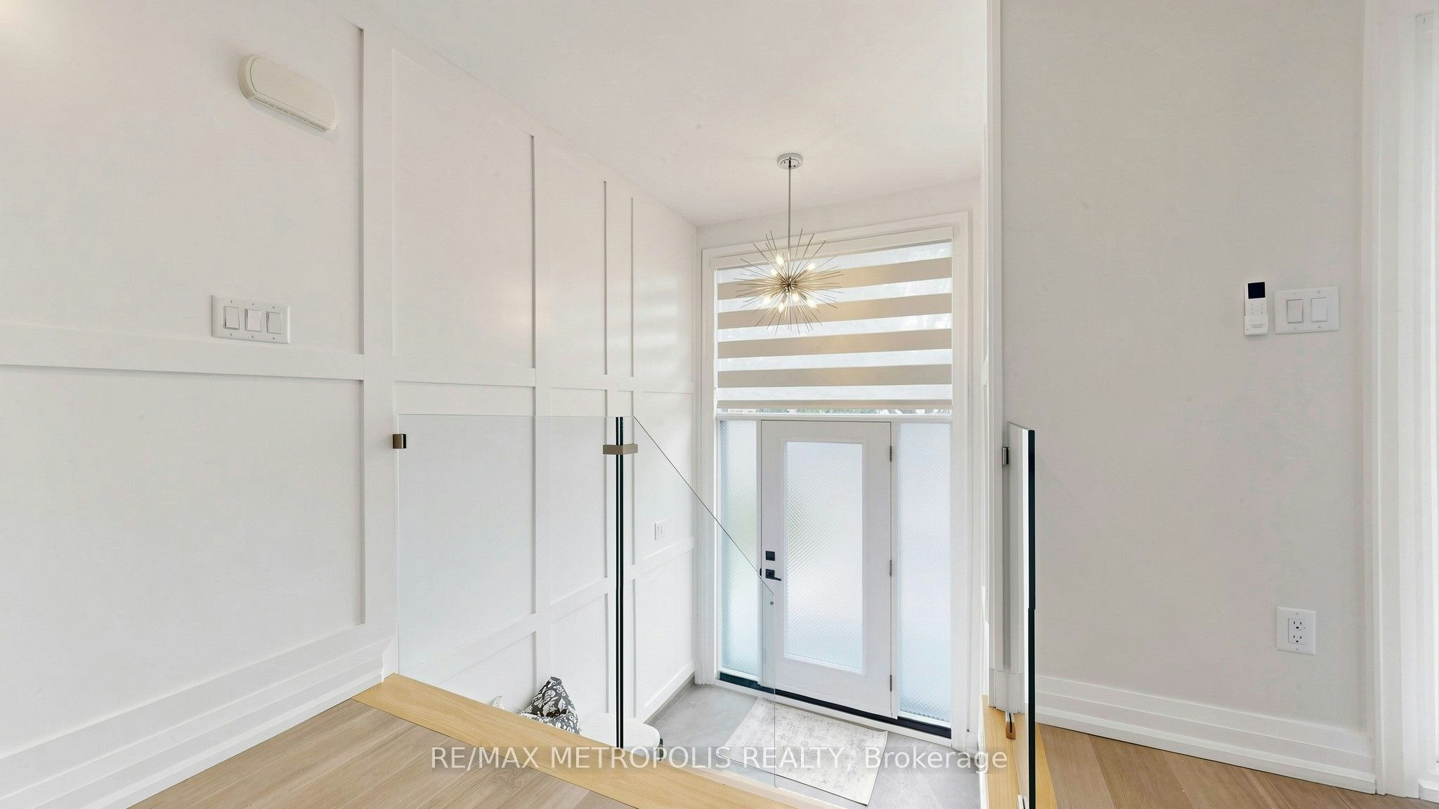 Upper-62 Davelayne Road, Toronto, ON, M9M 2A7 - 45
