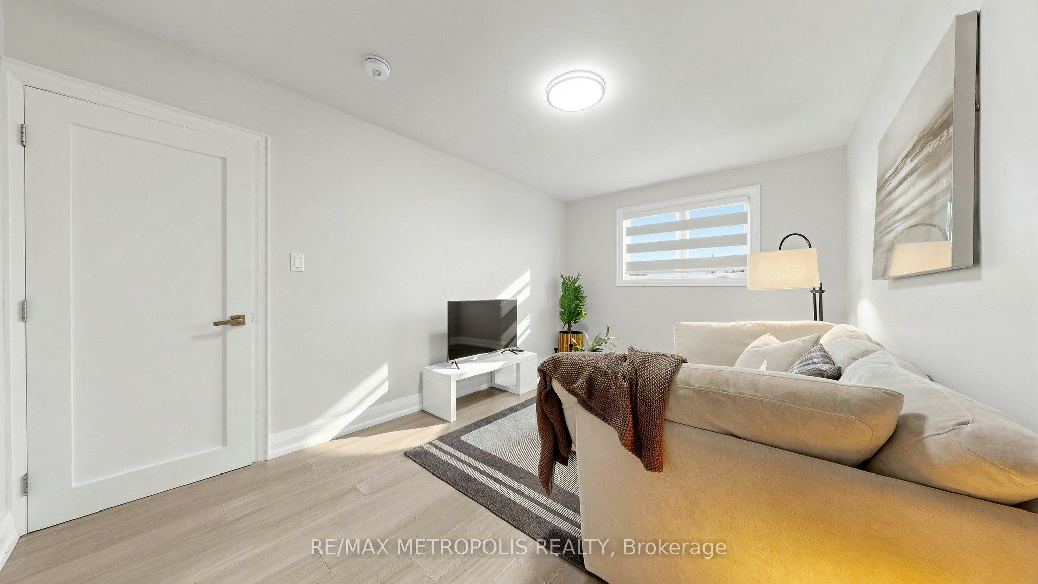 Upper-62 Davelayne Road, Toronto, ON, M9M 2A7 - 37