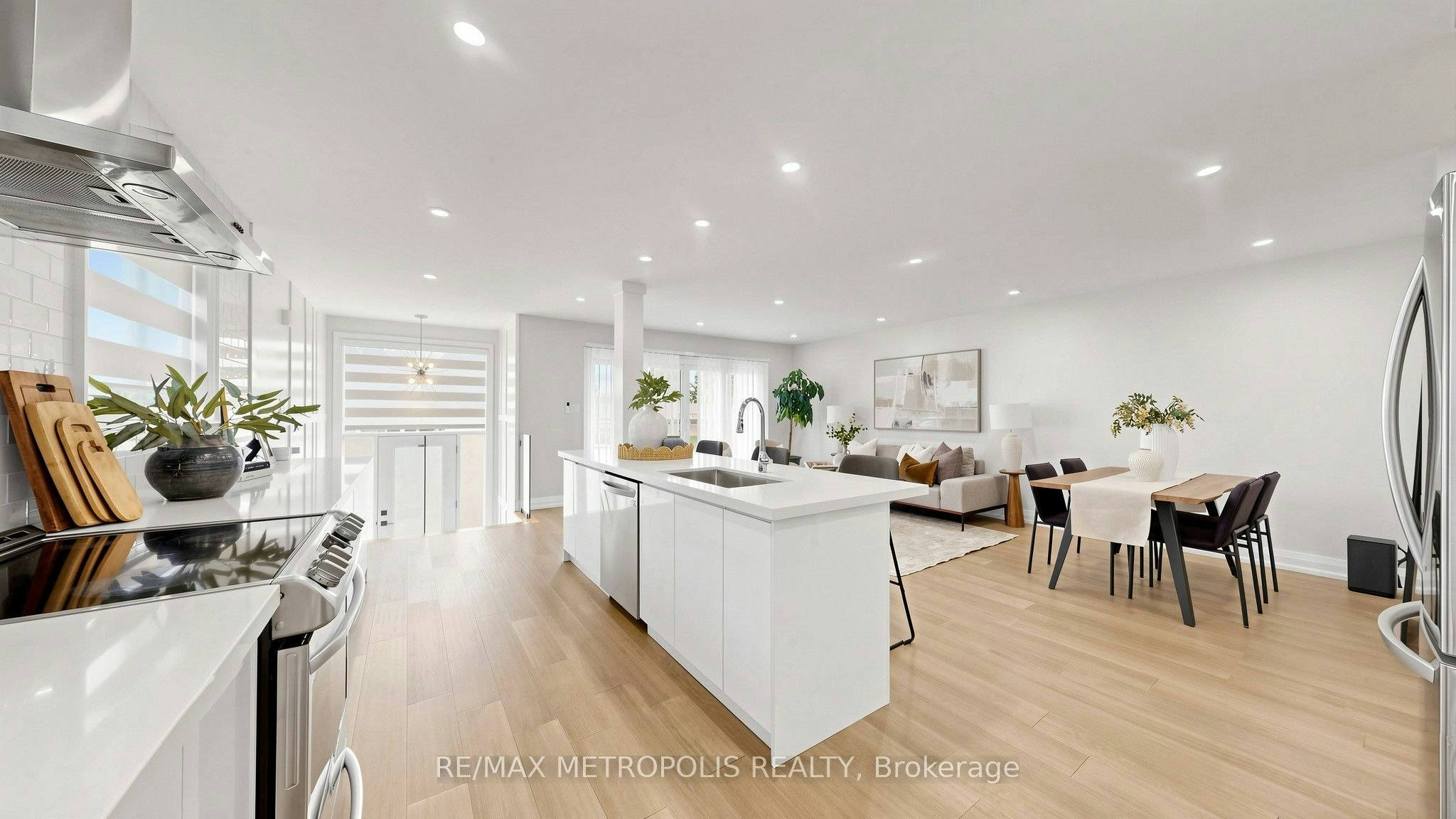 Upper-62 Davelayne Road, Toronto, ON, M9M 2A7 - 20