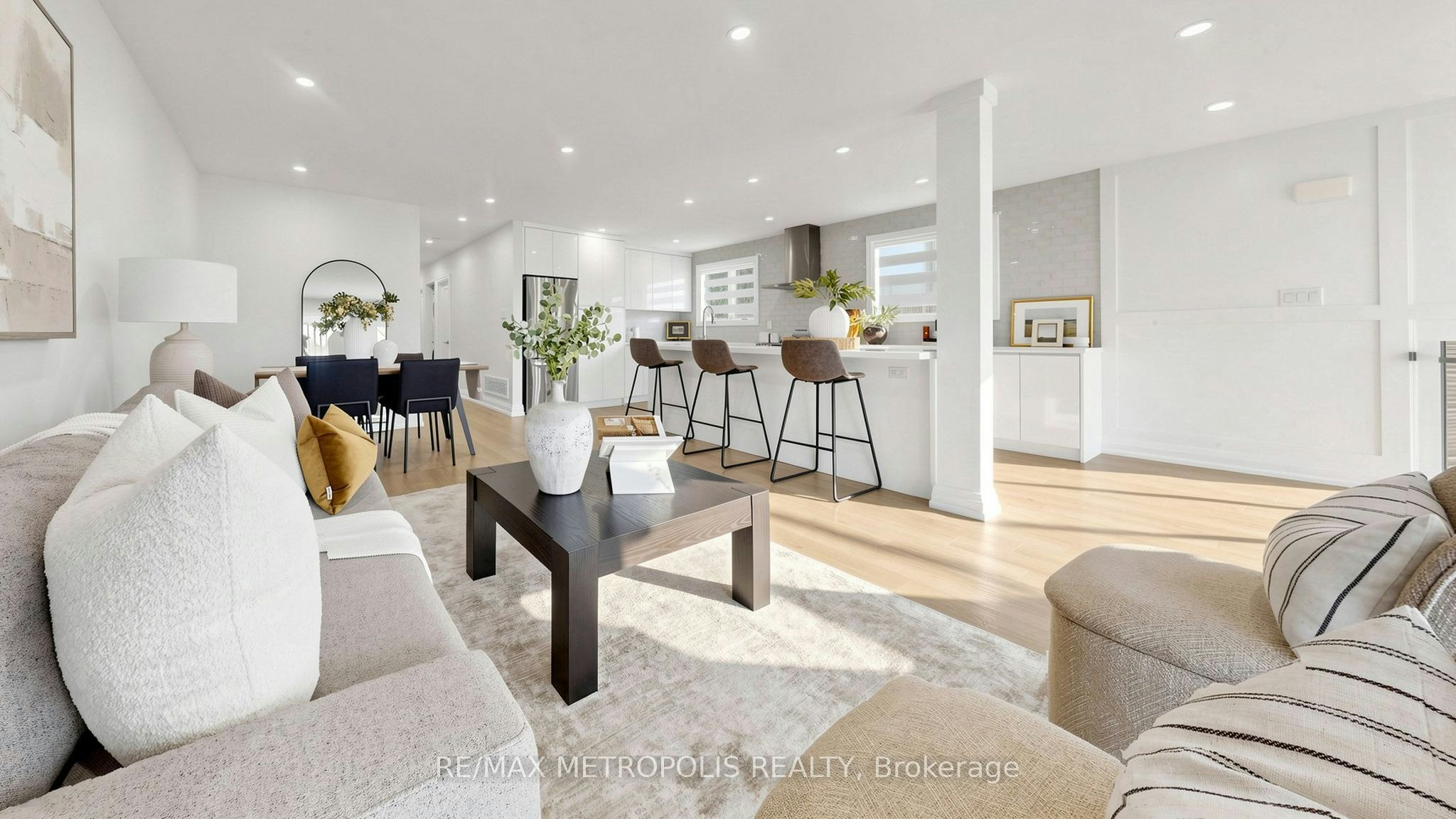 Upper-62 Davelayne Road, Toronto, ON, M9M 2A7 - 14