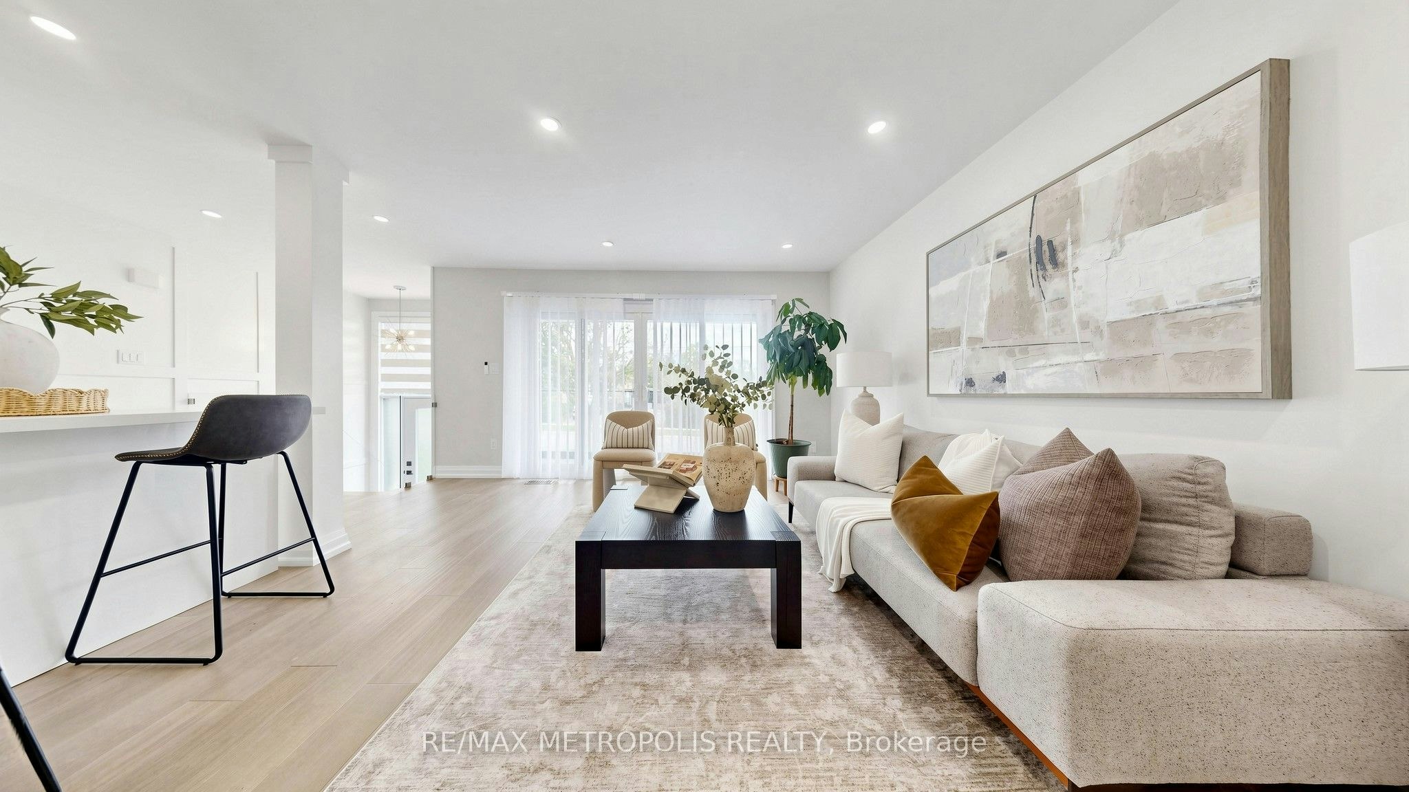 Upper-62 Davelayne Road, Toronto, ON, M9M 2A7 - 9