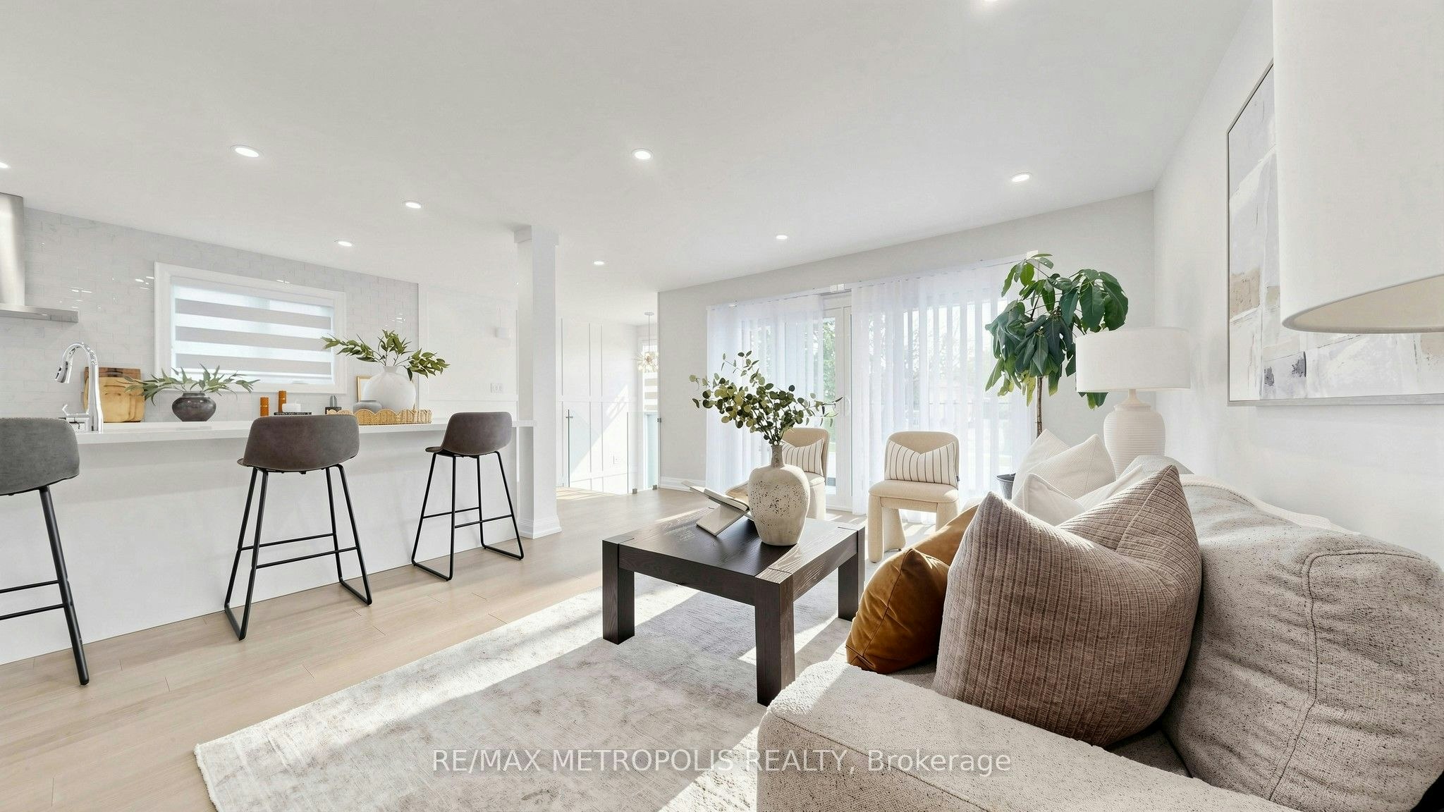 Upper-62 Davelayne Road, Toronto, ON, M9M 2A7 - 12