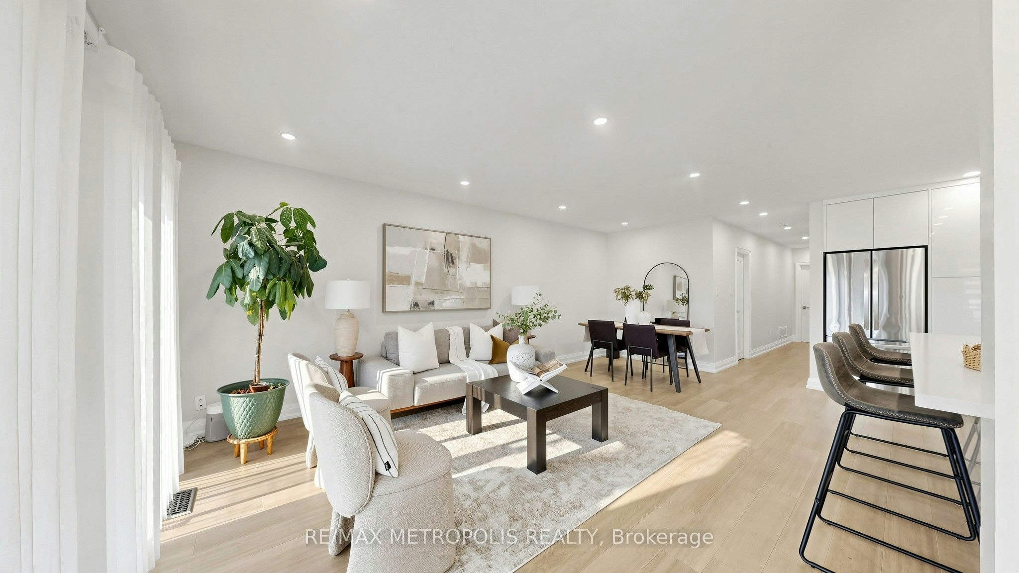 Upper-62 Davelayne Road, Toronto, ON, M9M 2A7 - 7