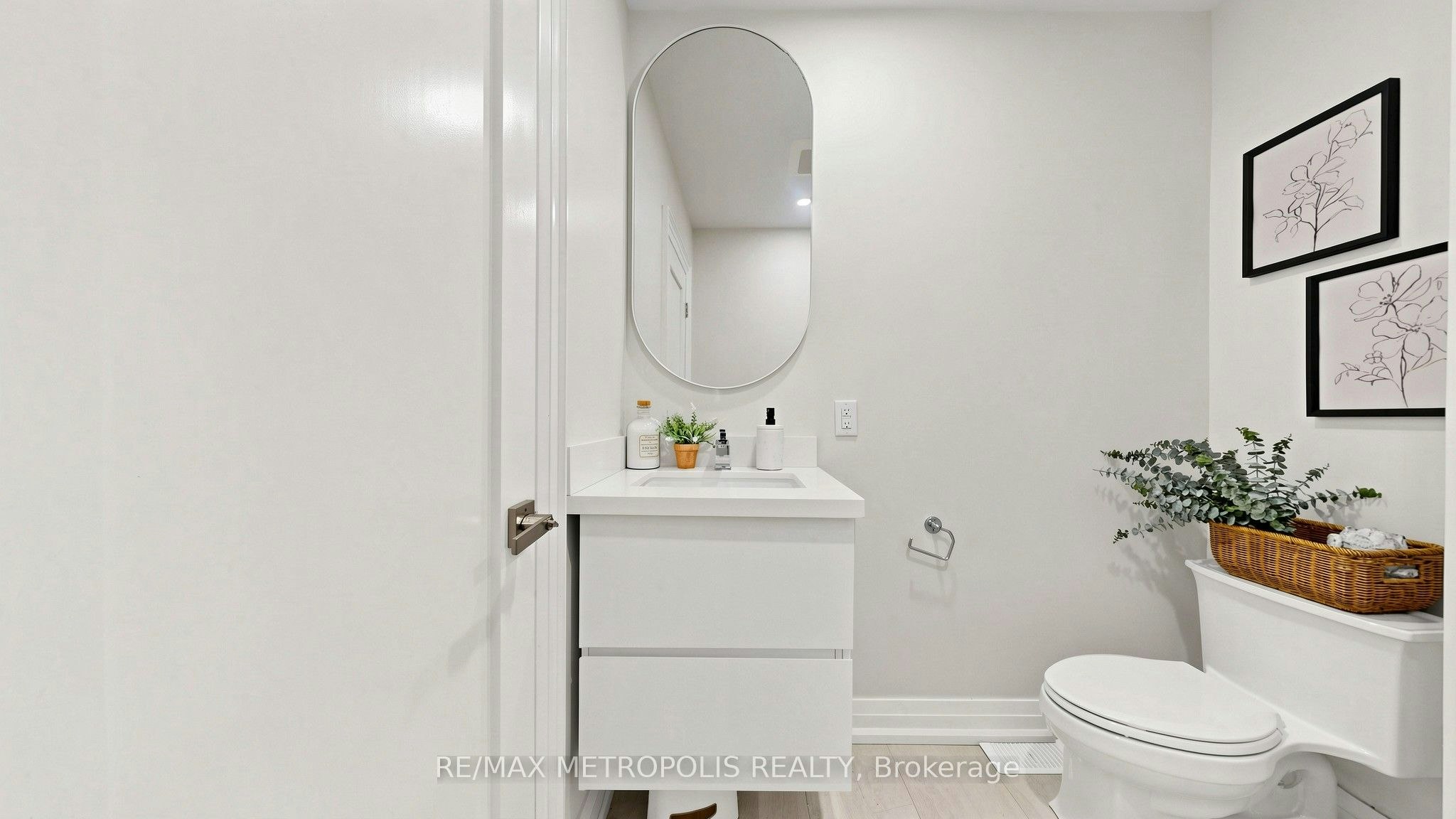 Upper-62 Davelayne Road, Toronto, ON, M9M 2A7 - 31