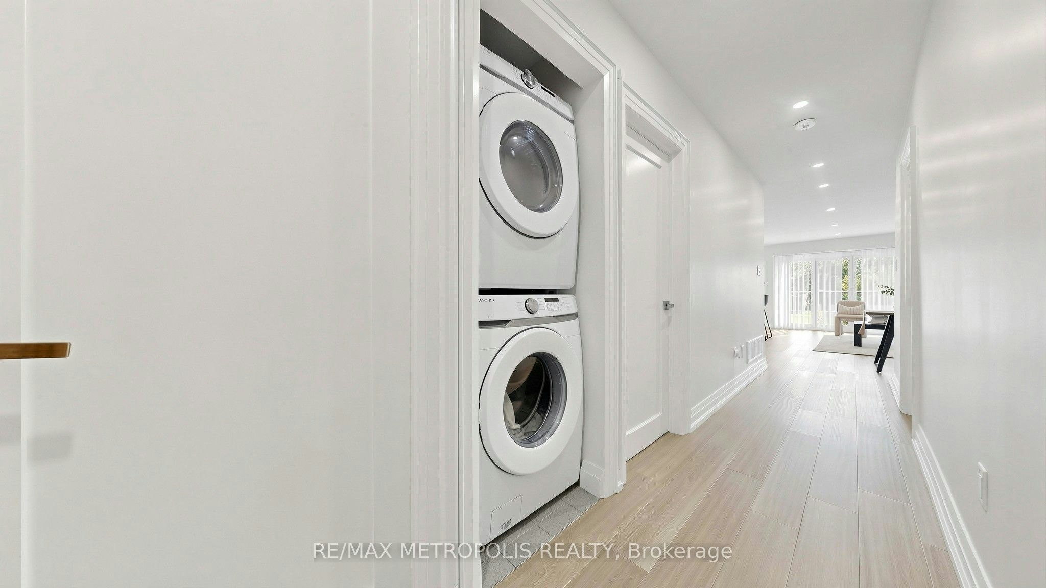 Upper-62 Davelayne Road, Toronto, ON, M9M 2A7 - 43