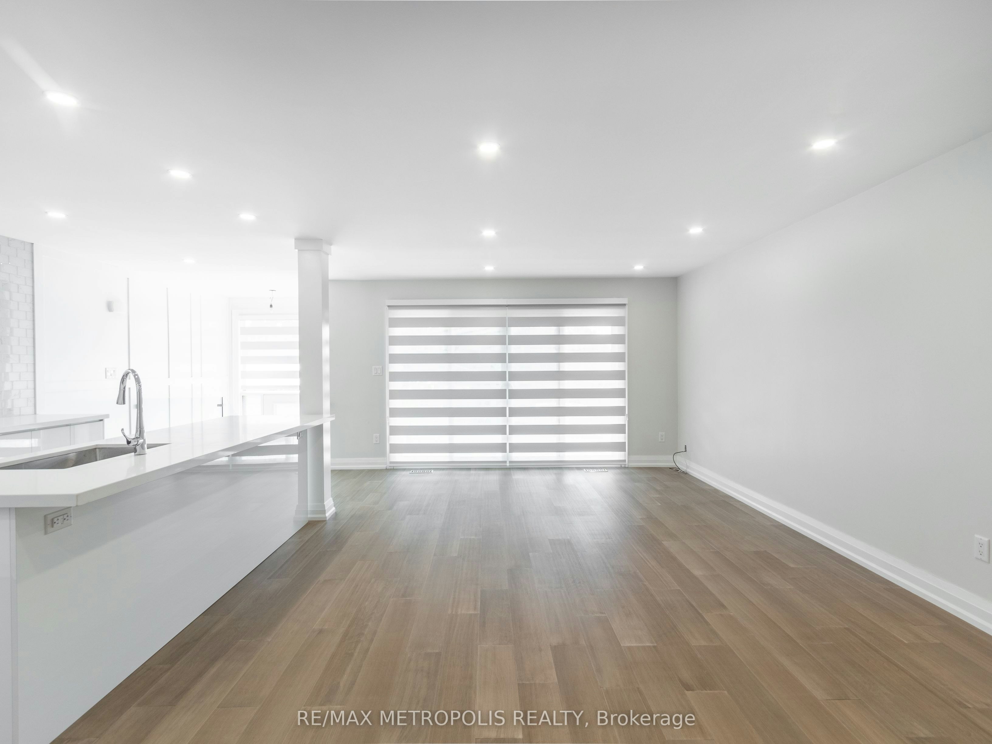 Upper-62 Davelayne Road, Toronto, ON, M9M 2A7 - 11