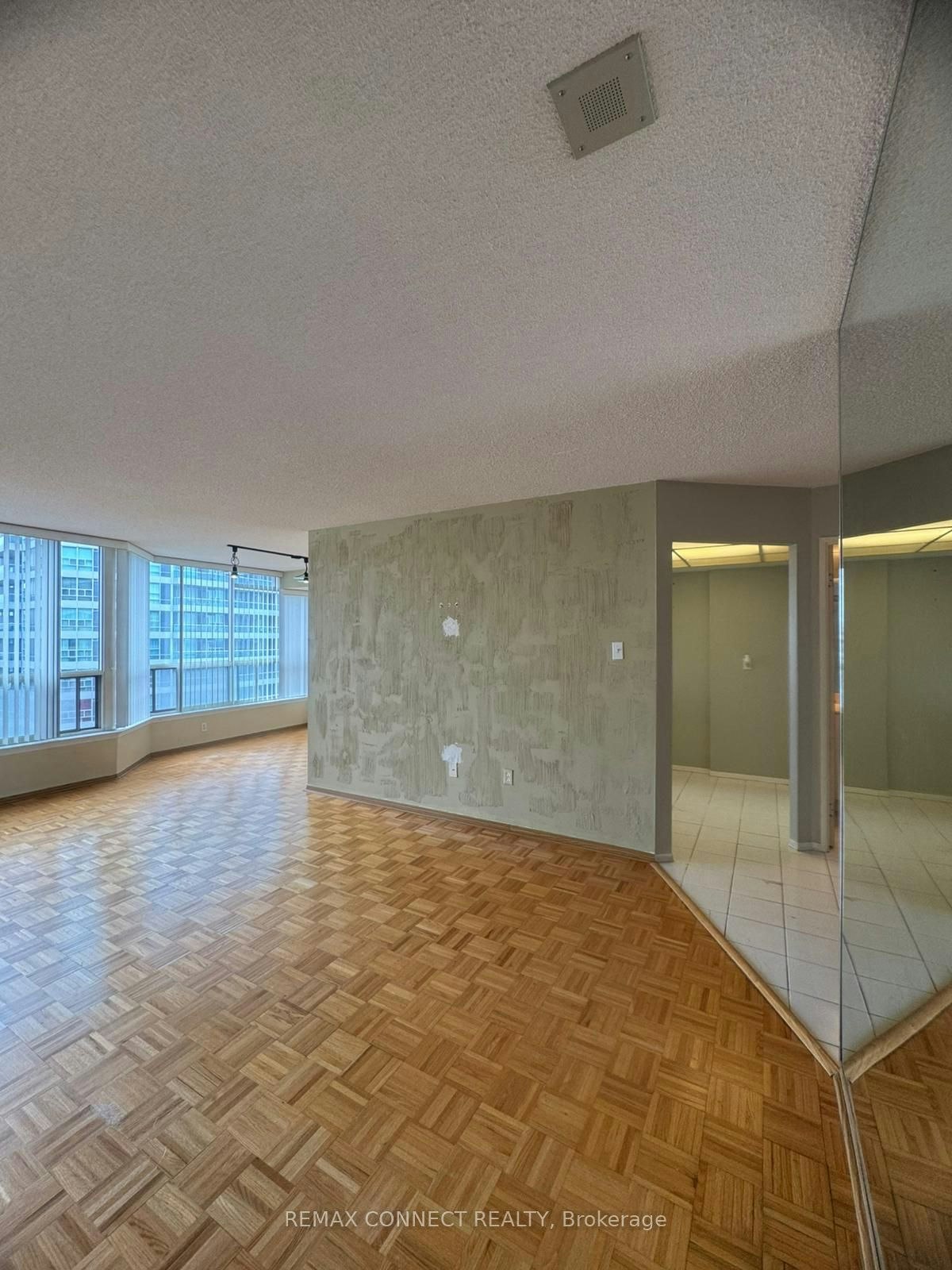 1908-55 Elm Drive W, Mississauga, ON, L5B 3Z3 - 6