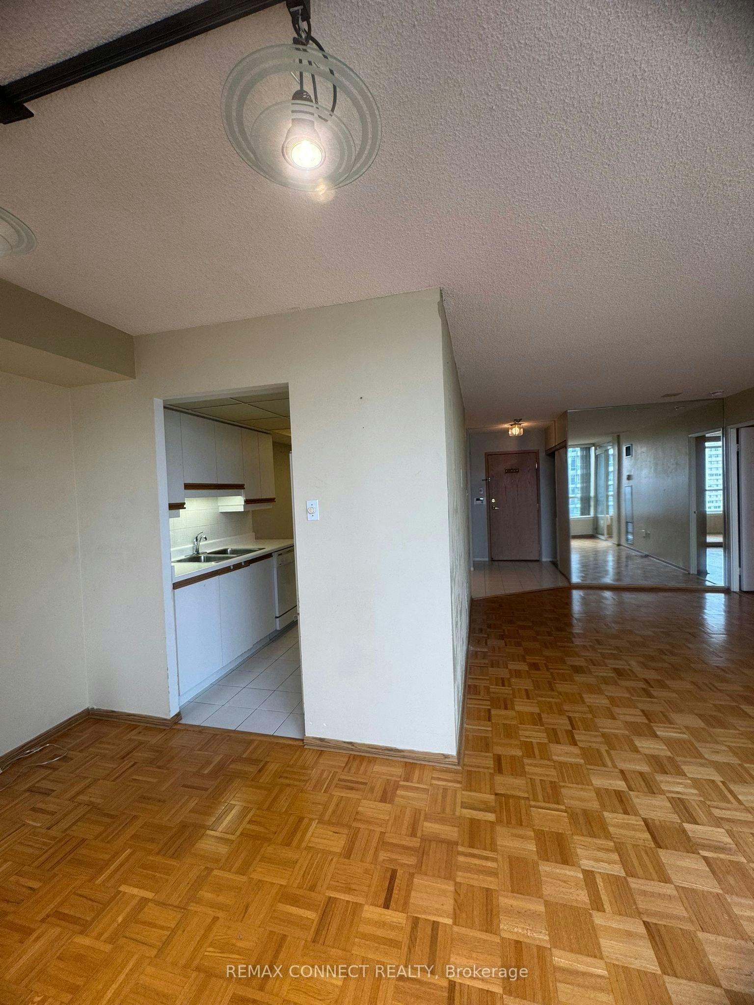 1908-55 Elm Drive W, Mississauga, ON, L5B 3Z3 - 8