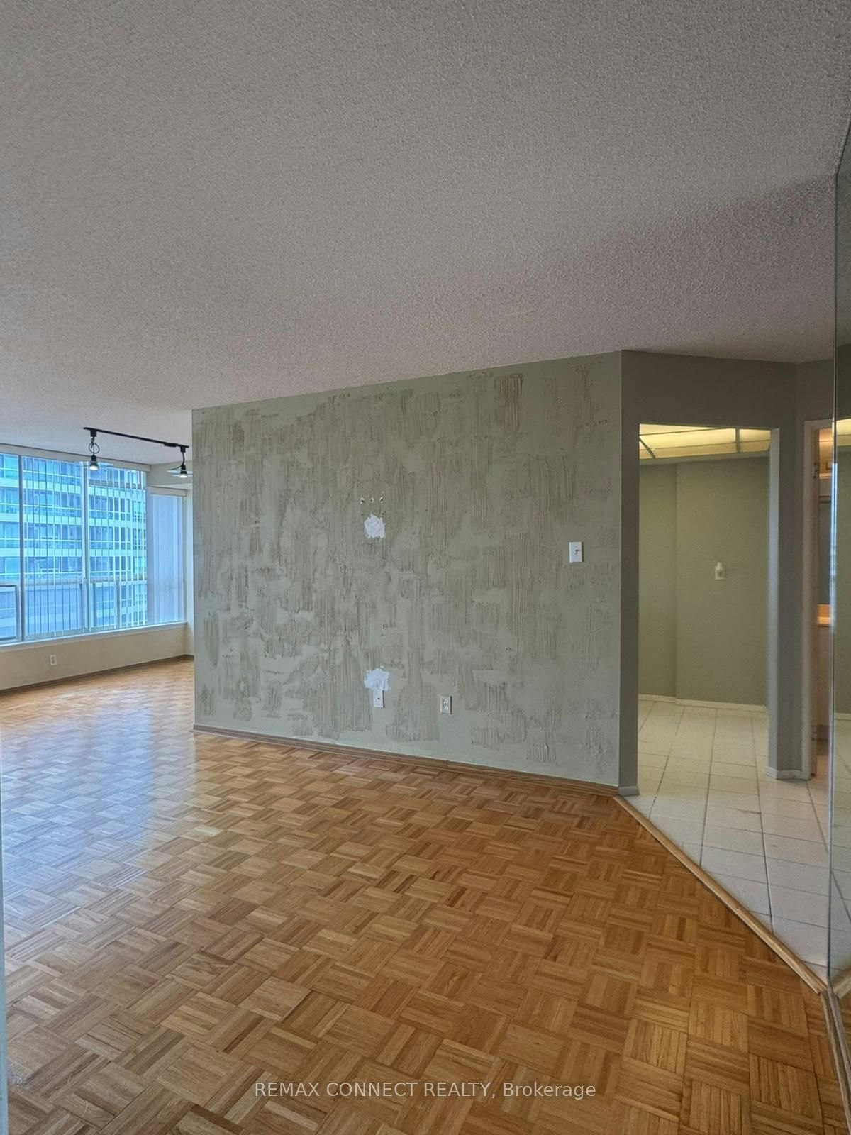 1908-55 Elm Drive W, Mississauga, ON, L5B 3Z3 - 11