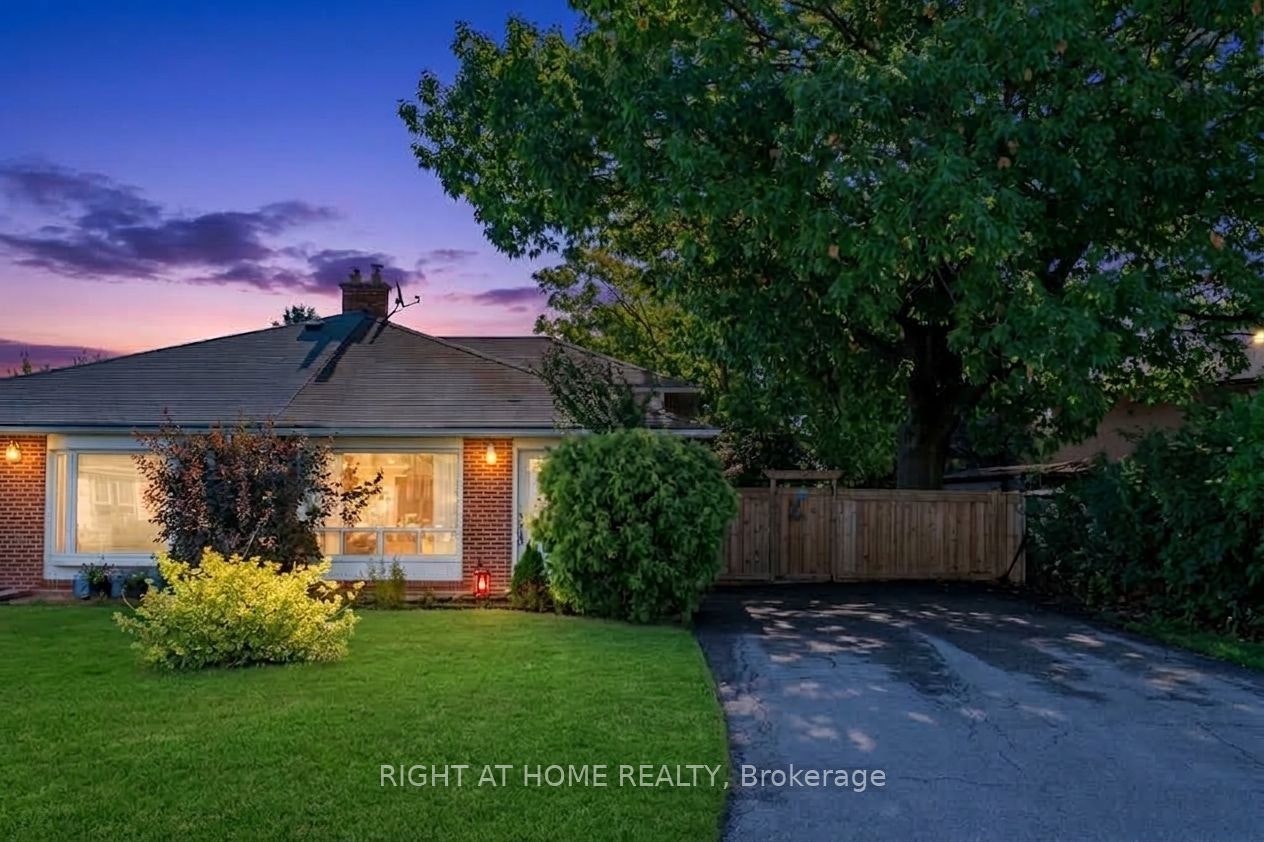 46 Aloma Crescent, Brampton, ON, L6T 2P1