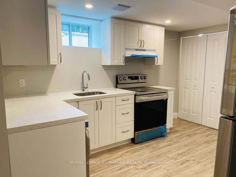 (Basement)-572 Weynway Court, Oakville, ON, L6L 4G7 - 5