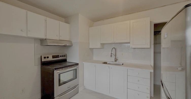 1687 St Clair Avenue W, Toronto, ON, M6N 1H9 - 2