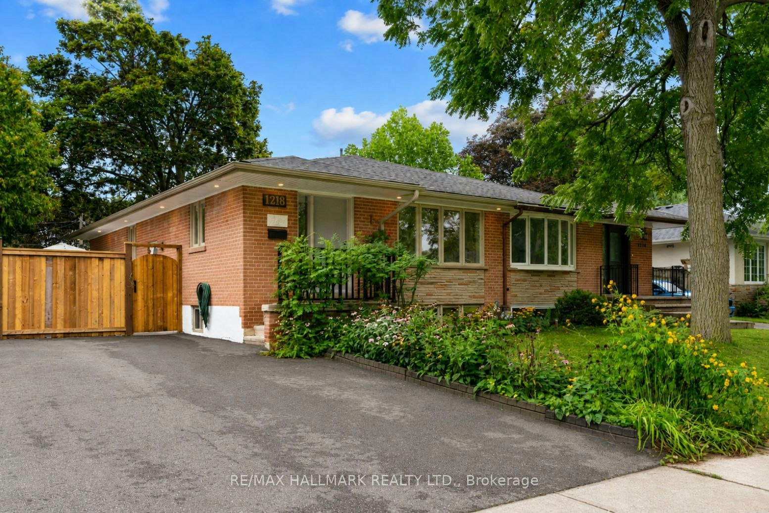 1218 Grange Road, Oakville, ON, L6H 1P7
