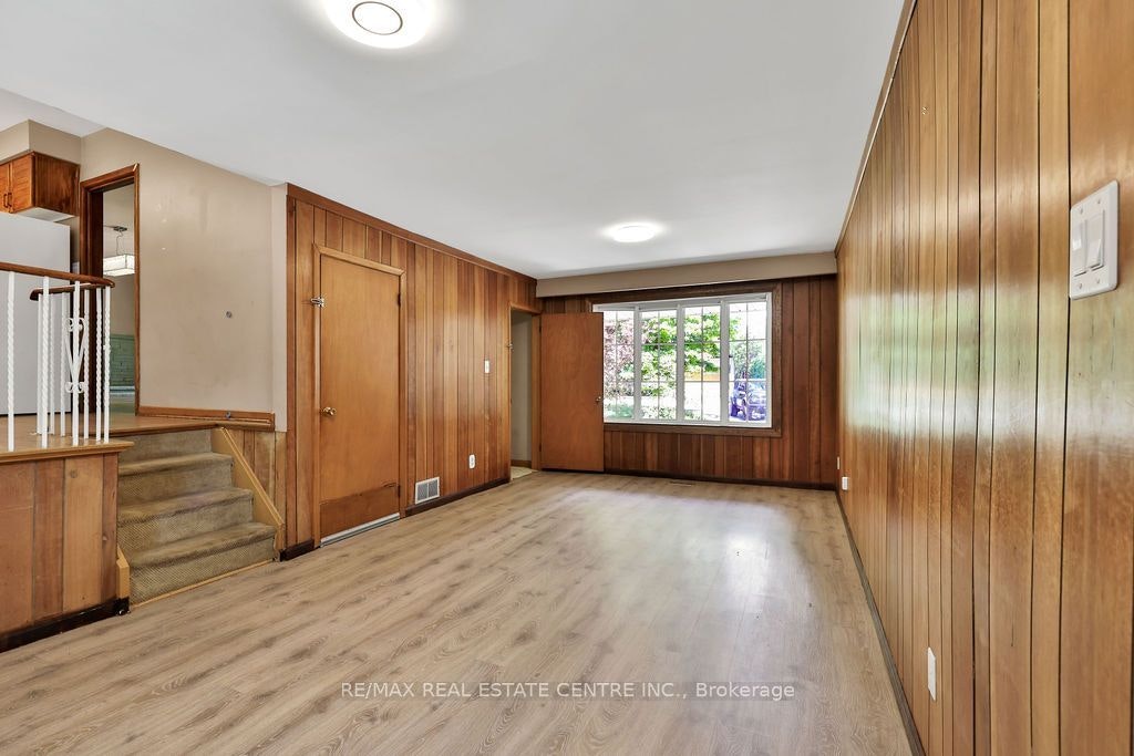1366 Aldo Drive, Mississauga, ON, L5H 3E9 - 17