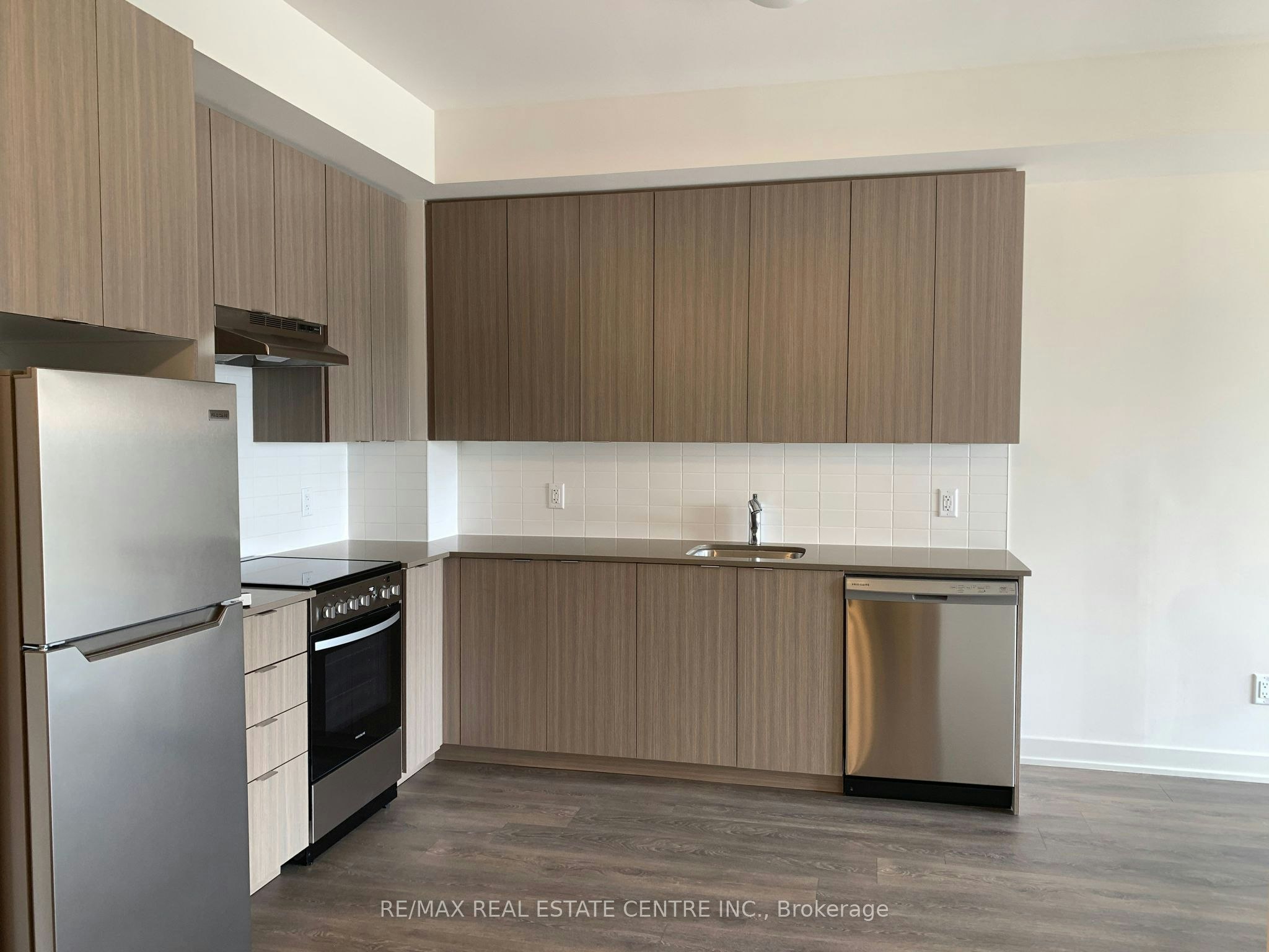 209-58 Sky Harbour Drive, Brampton, ON, L6Y 6J1 - 15