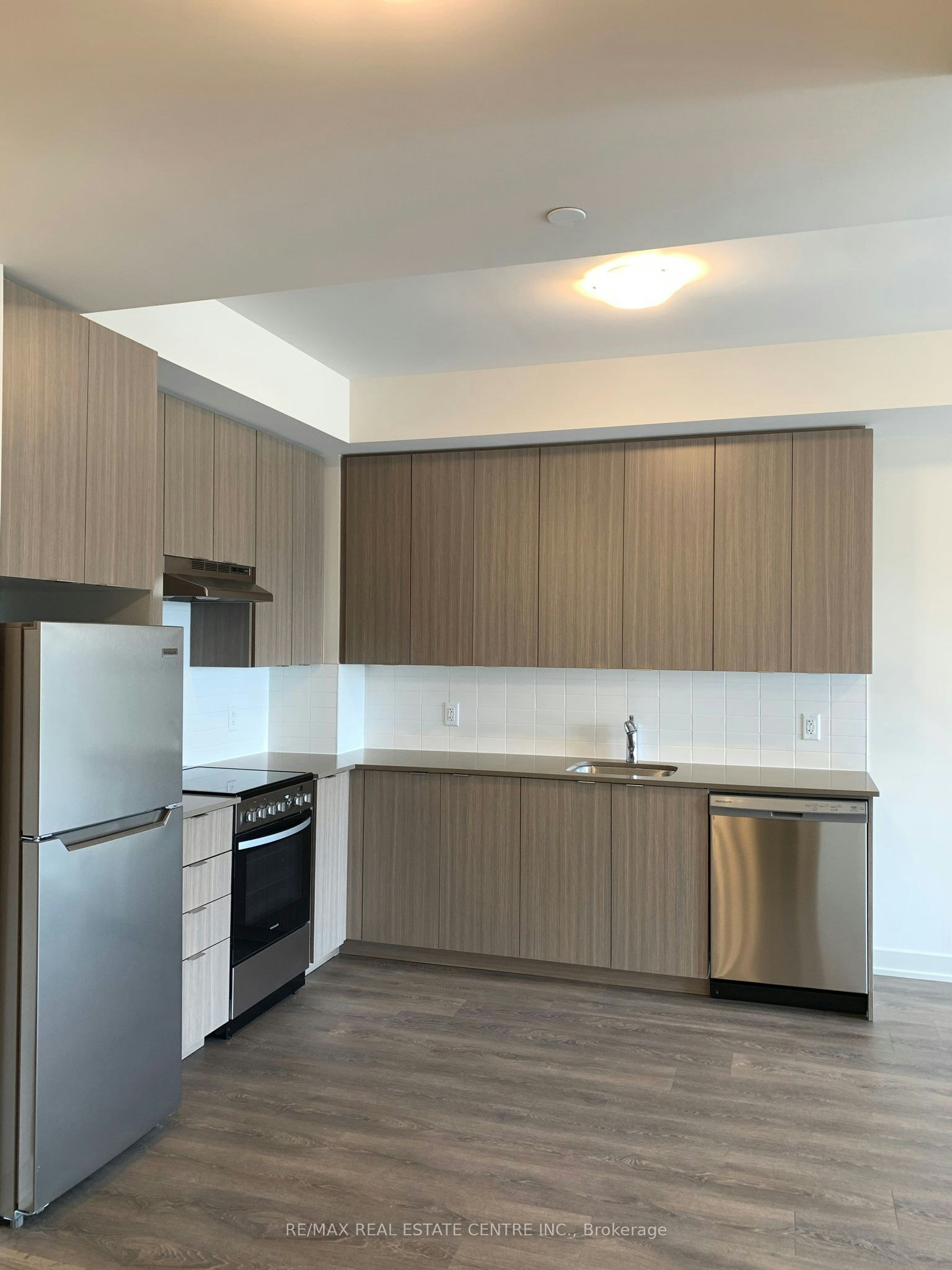 209-58 Sky Harbour Drive, Brampton, ON, L6Y 6J1 - 13