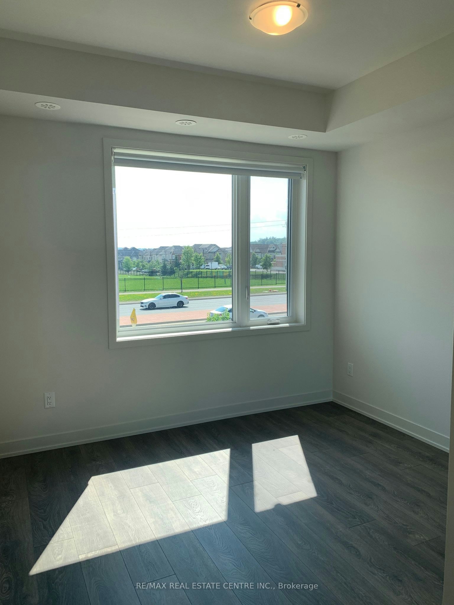 209-58 Sky Harbour Drive, Brampton, ON, L6Y 6J1 - 5