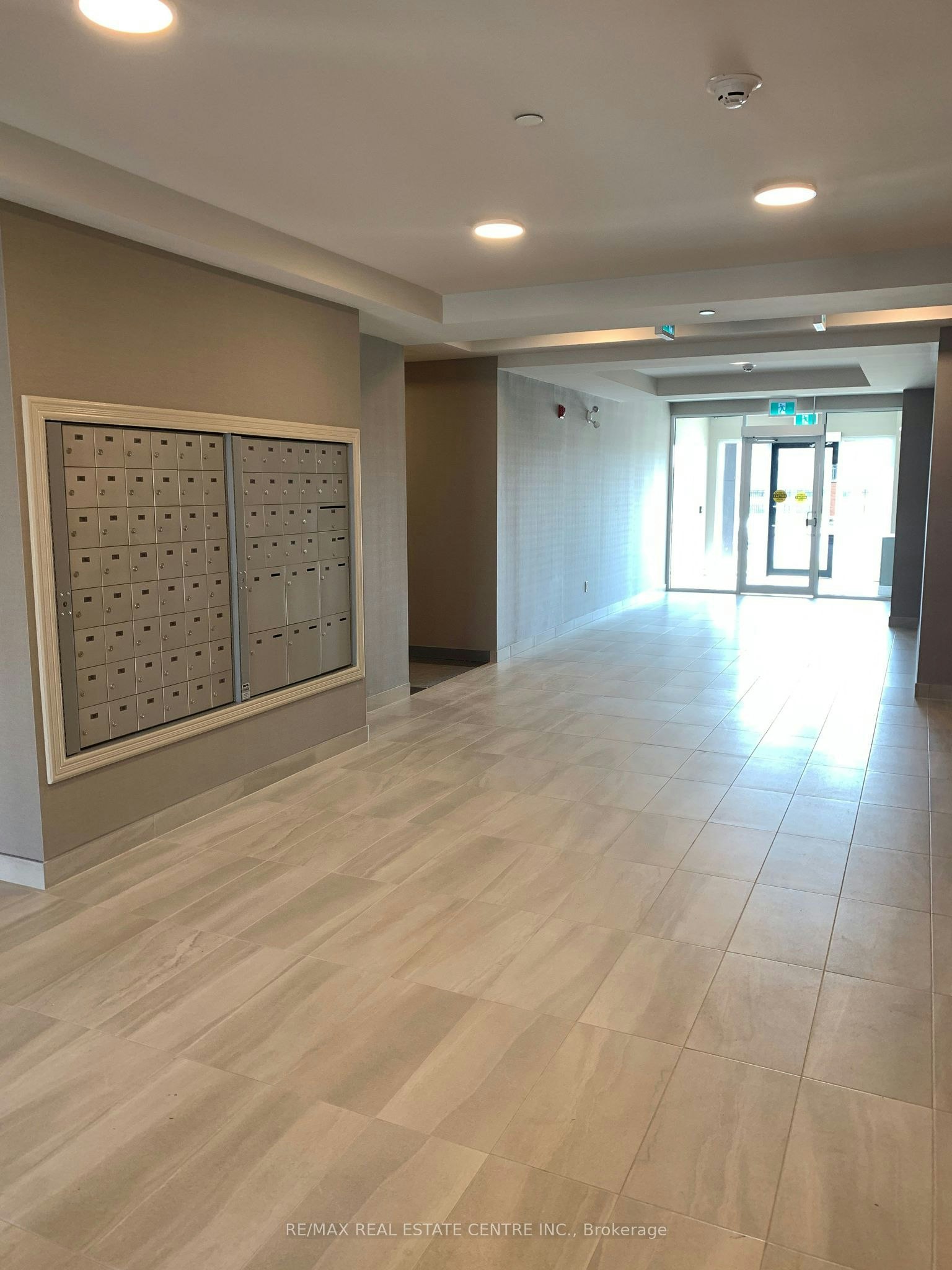 209-58 Sky Harbour Drive, Brampton, ON, L6Y 6J1 - 9