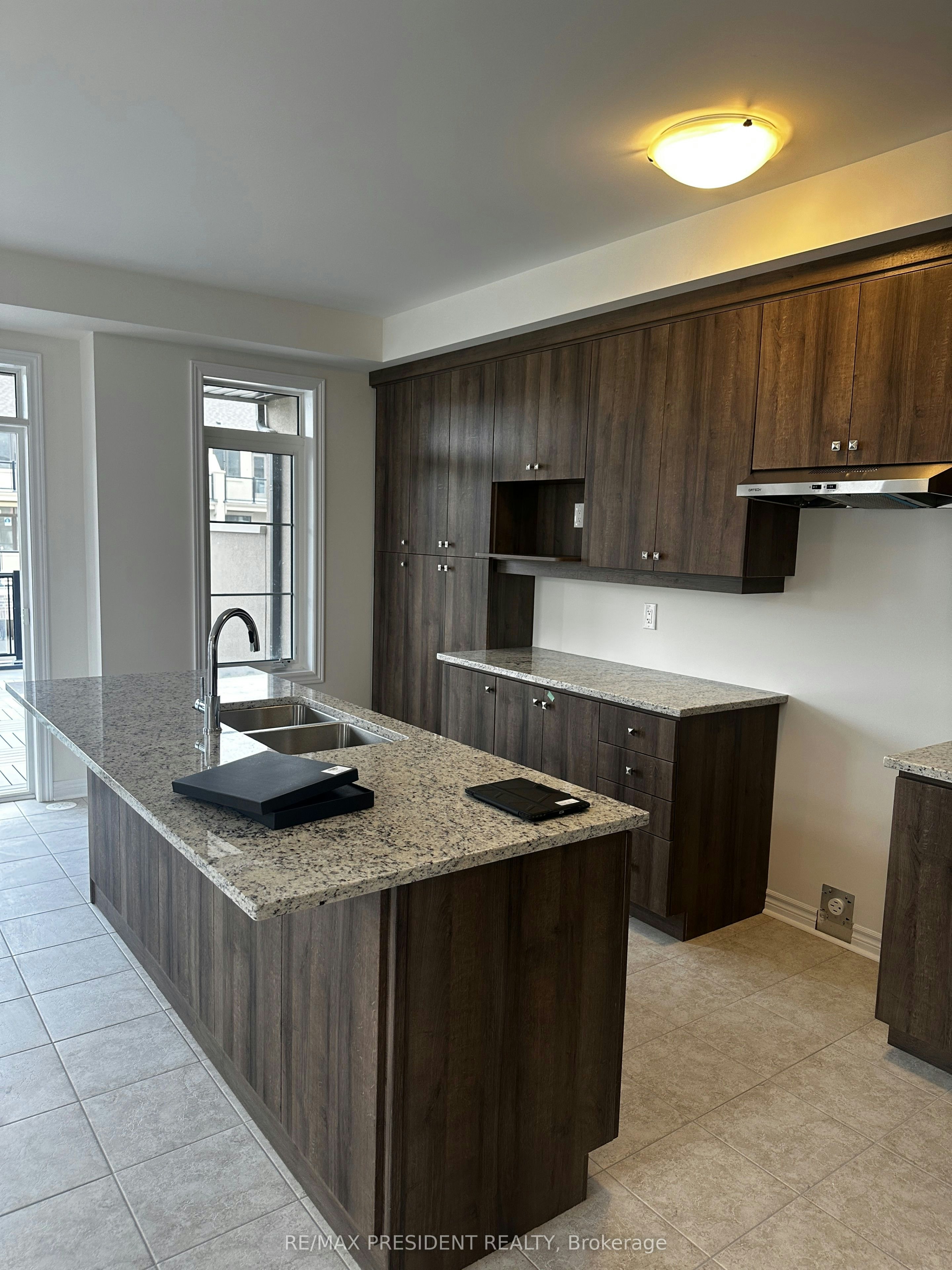 98 Claremont Road, Brampton, ON, L6R 4E6 - 13