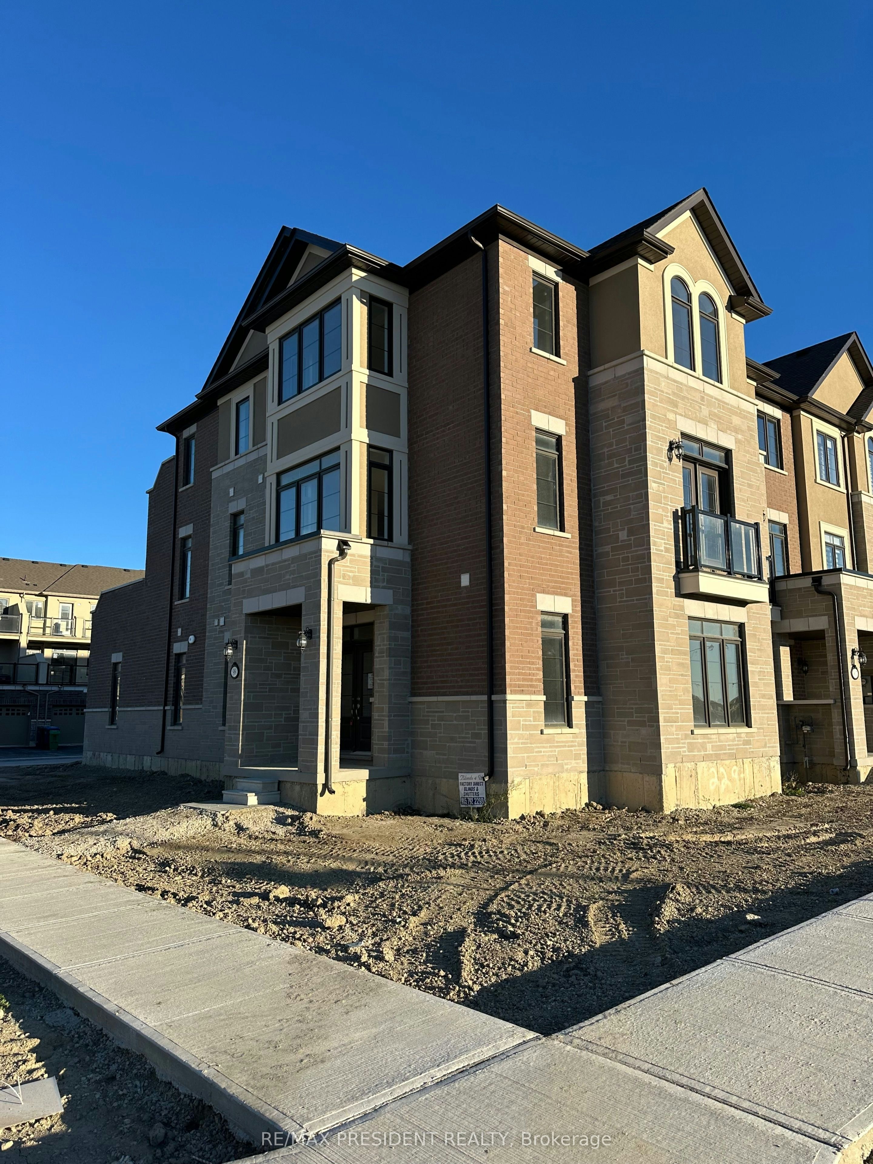 98 Claremont Road, Brampton, ON, L6R 4E6 - 2