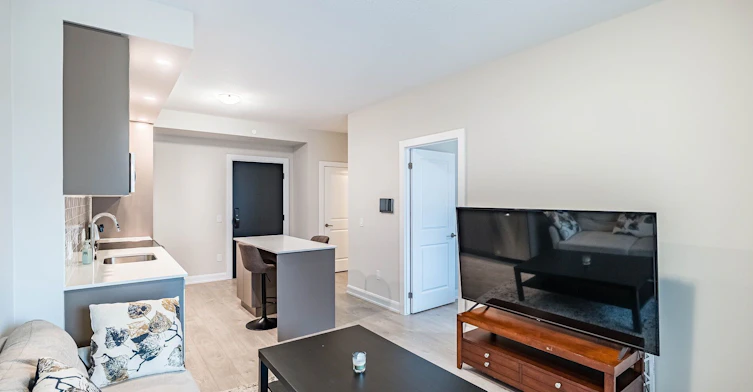 327-3220 William Coltson Avenue N, Oakville, ON, L6H 7C2 - 12