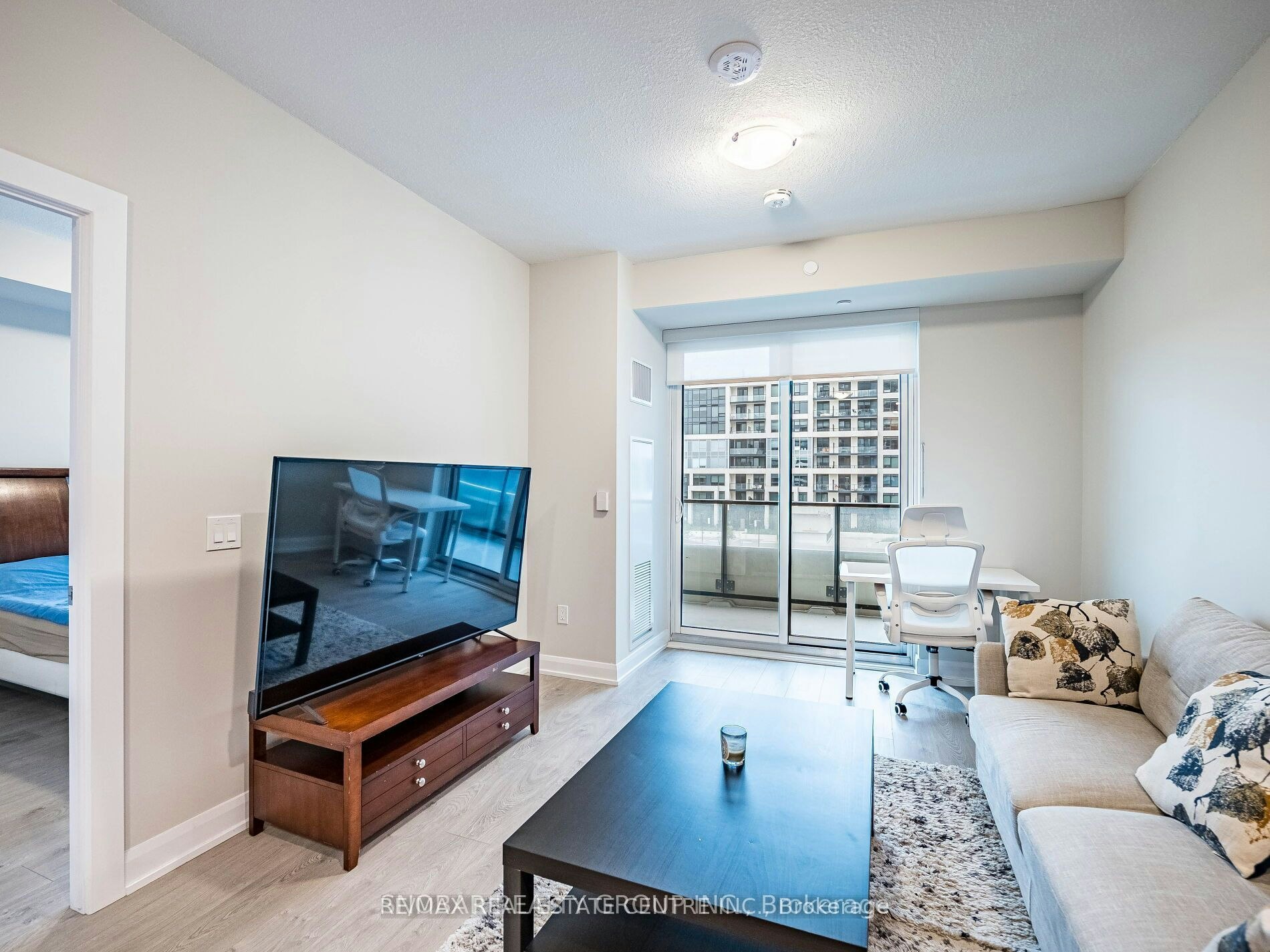 327-3220 William Coltson Avenue N, Oakville, ON, L6H 7C2 - 14