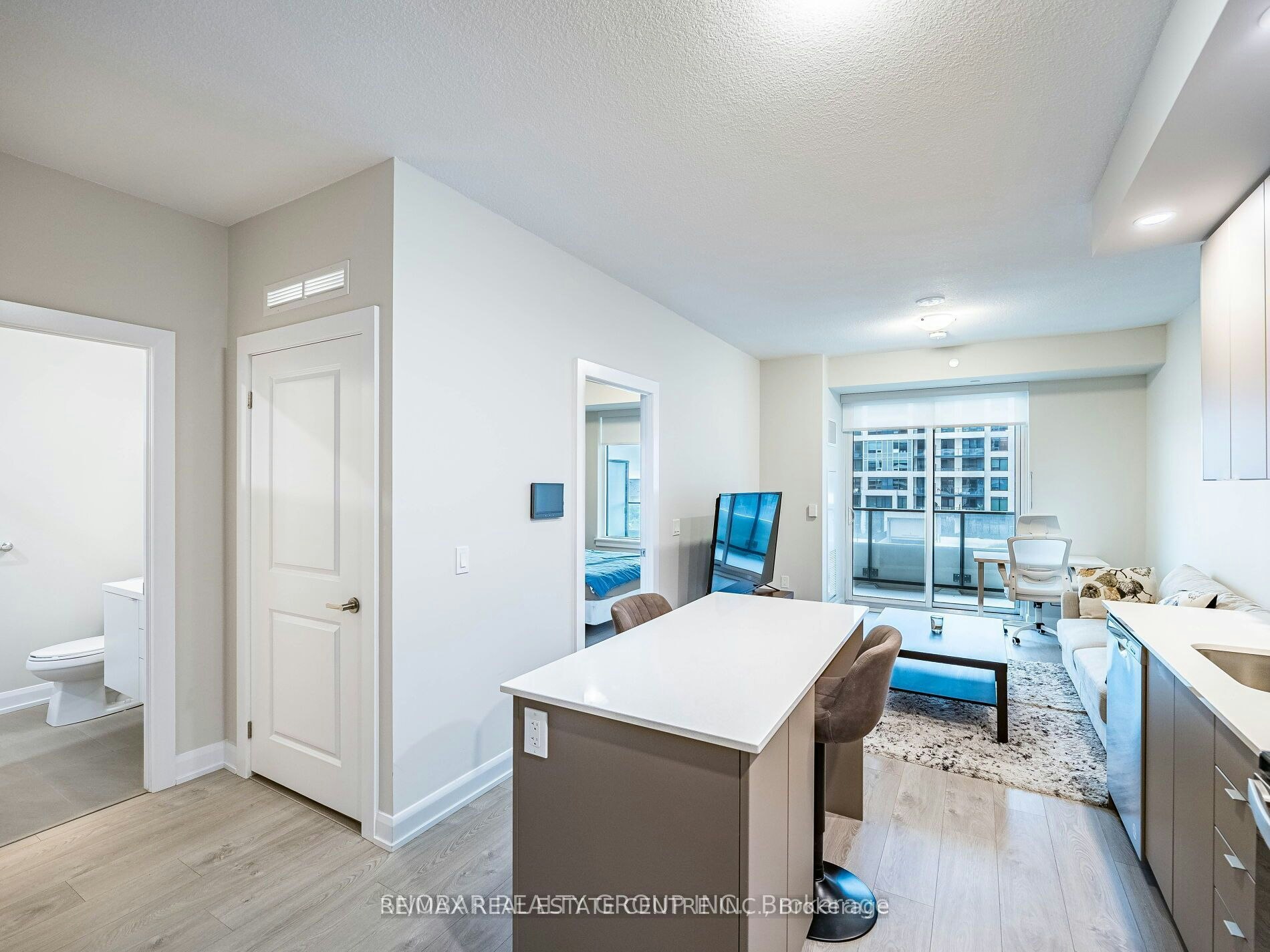 327-3220 William Coltson Avenue N, Oakville, ON, L6H 7C2 - 7
